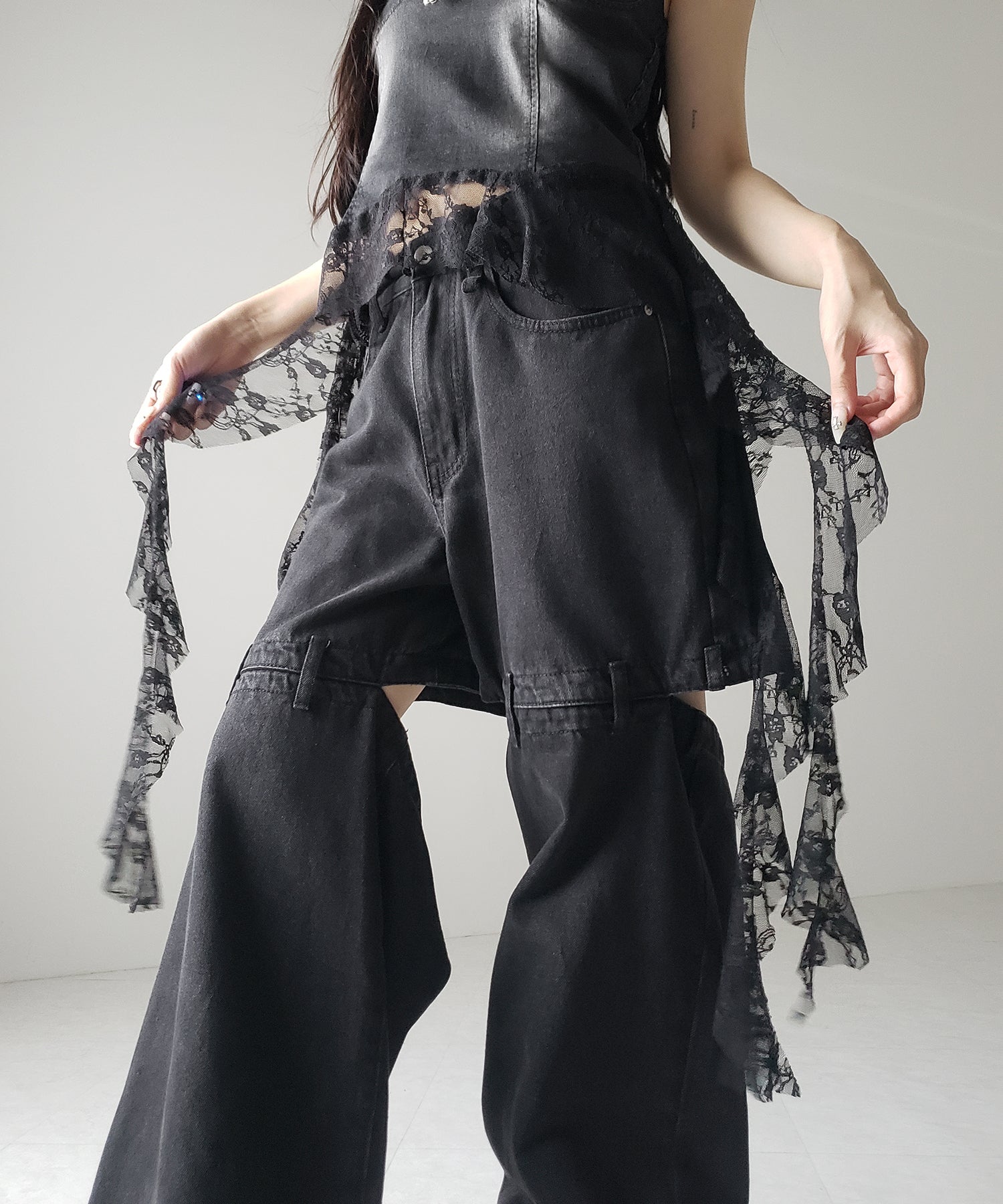 【 2color 】ヴィンテージライクレースフリルデニムビスチェ / vintage like lace frill denim bustier