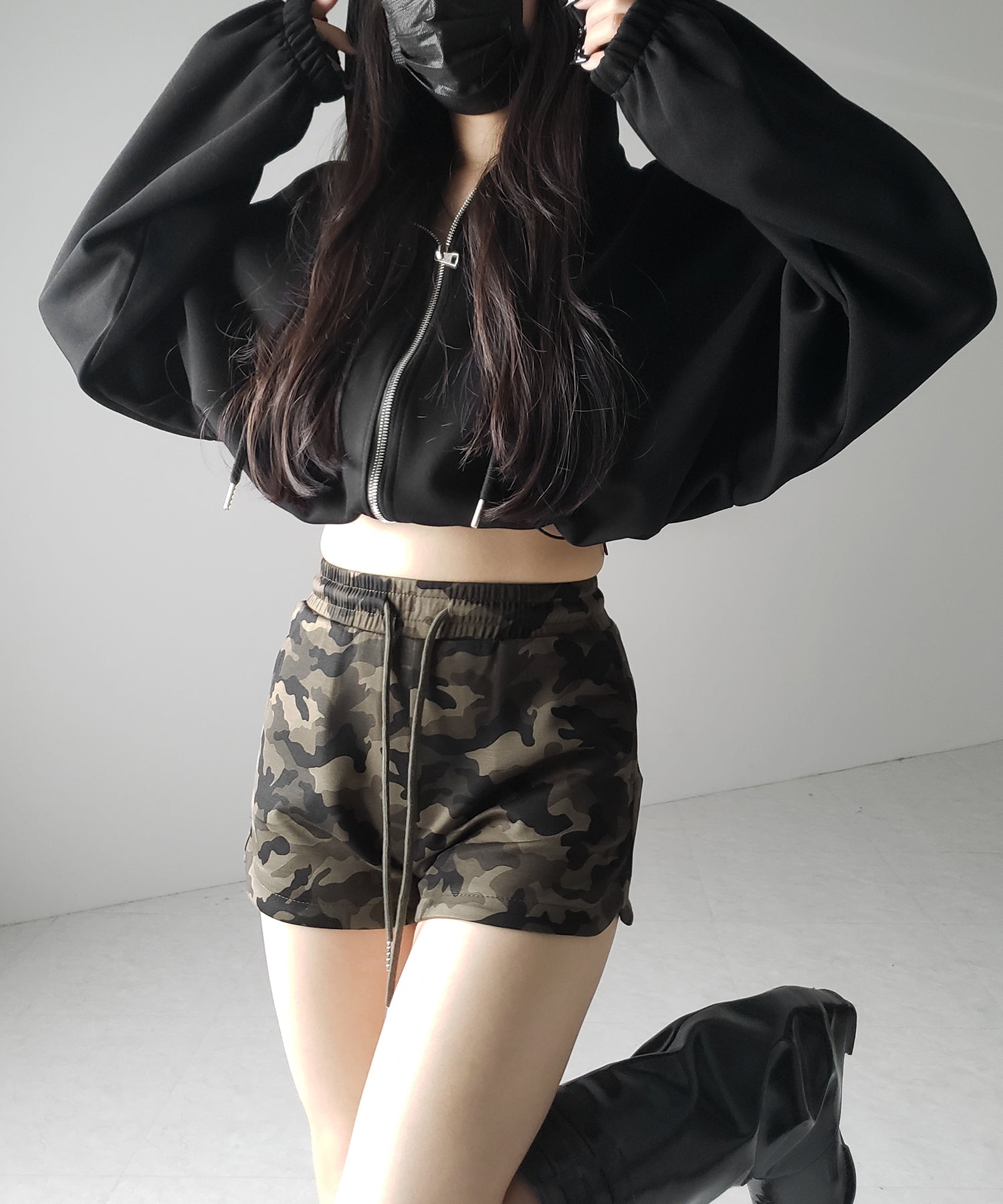 ヴィンテージカモフラタイトショートパンツ / Vintage camouflage tight short pants