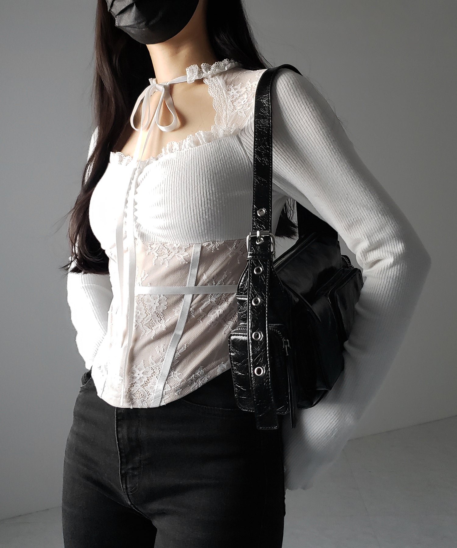 チョーカーネックリボンレーシーカットソートップス / choker neck ribbon lacy cutsaw tops