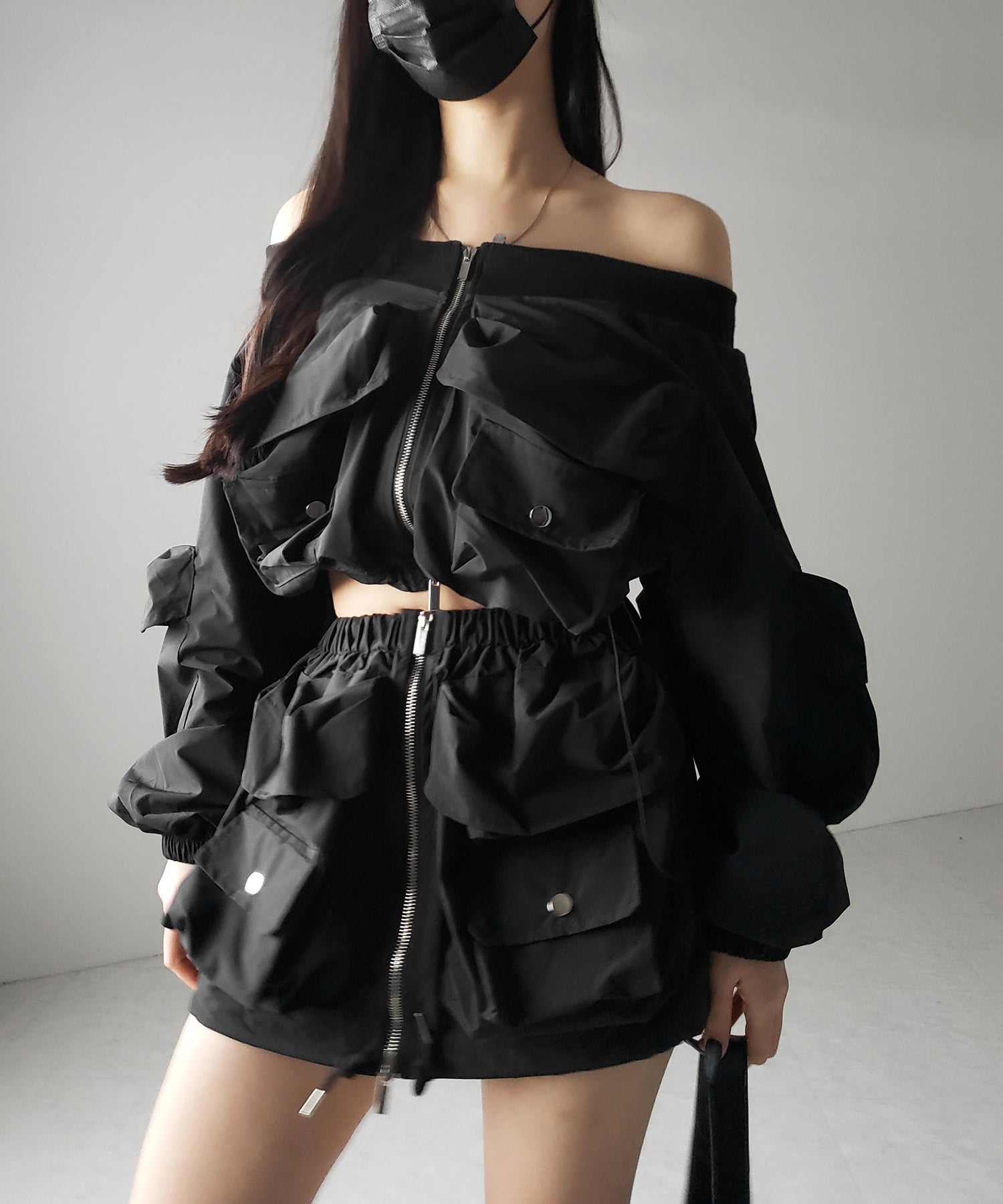 【 セットアップ 】アウトポケットオフショルカーゴブルゾン & ダブルジップカーゴミニスカート SET / out pocket off shoulder cargo blouson & double zip cargo mini skirt SET