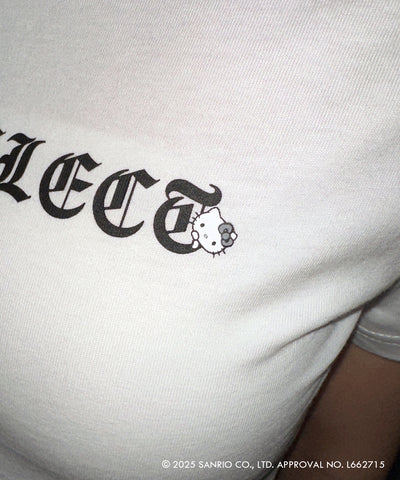 【 HELLO KITTY × me+em select 】ハローキティグランジロゴショートちびTシャツ / Hello Kitty grunge logo short chibi T-shirt 【 セットアップ着用可能 】
