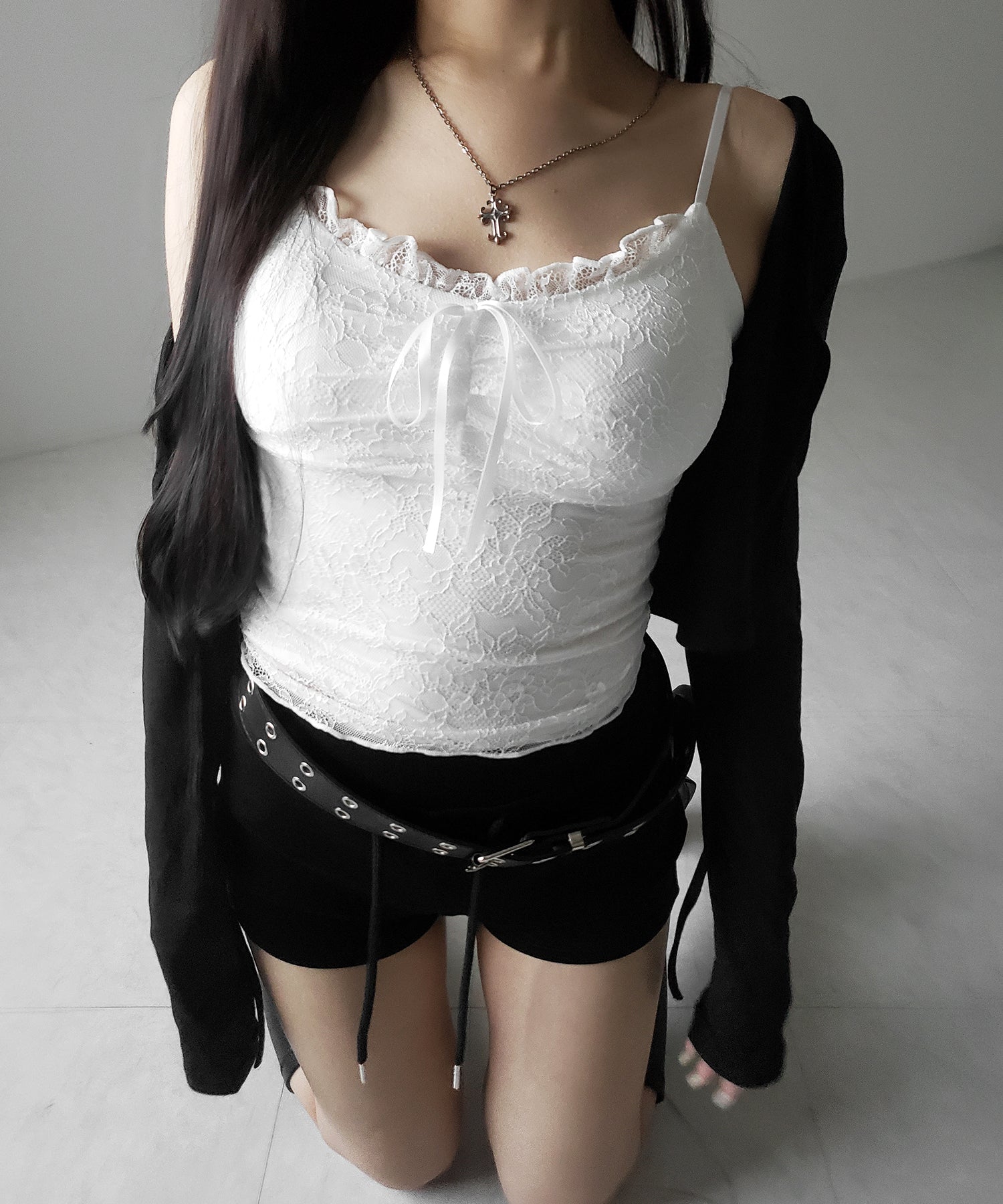 【 2color 】フロントリボンレースレイヤードキャミソール / front ribbon lace layered camisole