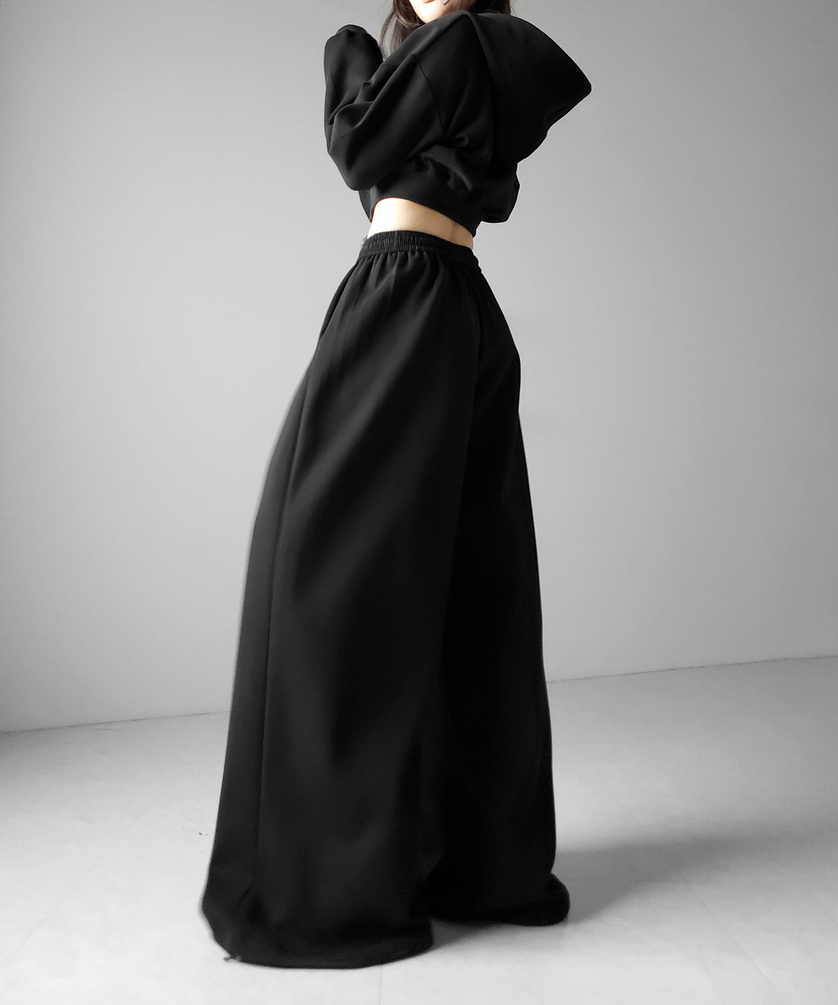 【 セットアップ 】ダブルジップショートパーカー + タックワイドスウェットパンツ SET / double zip short hoodie + tuck wide sweat pants SET