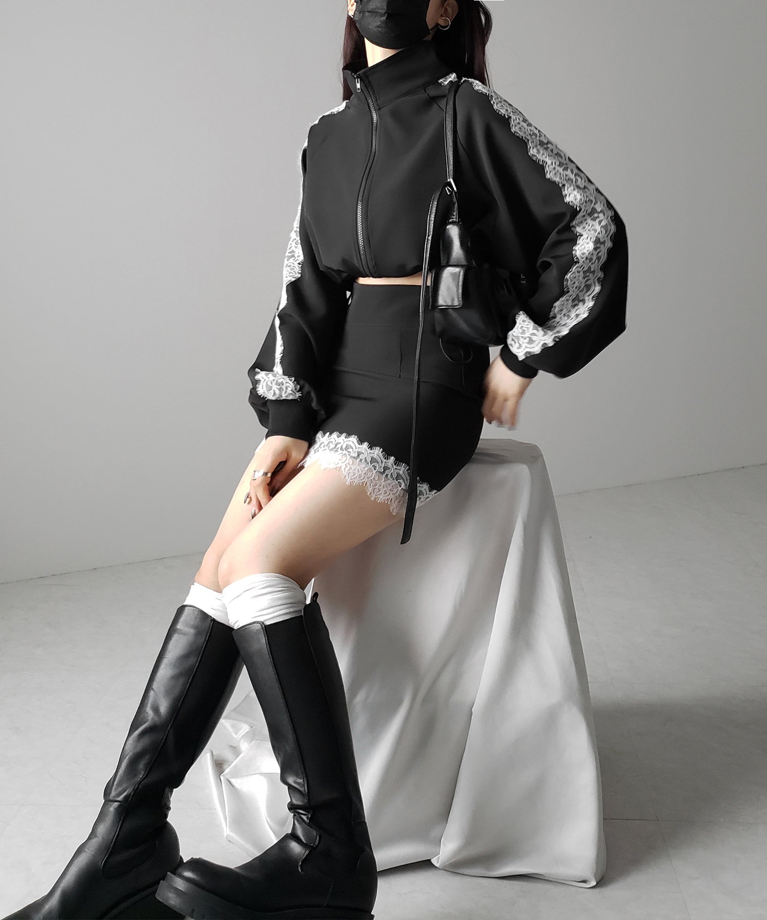 【 セットアップ着用可能 】サイドラインハイウエストミニスカート / sideline high waist mini skirt