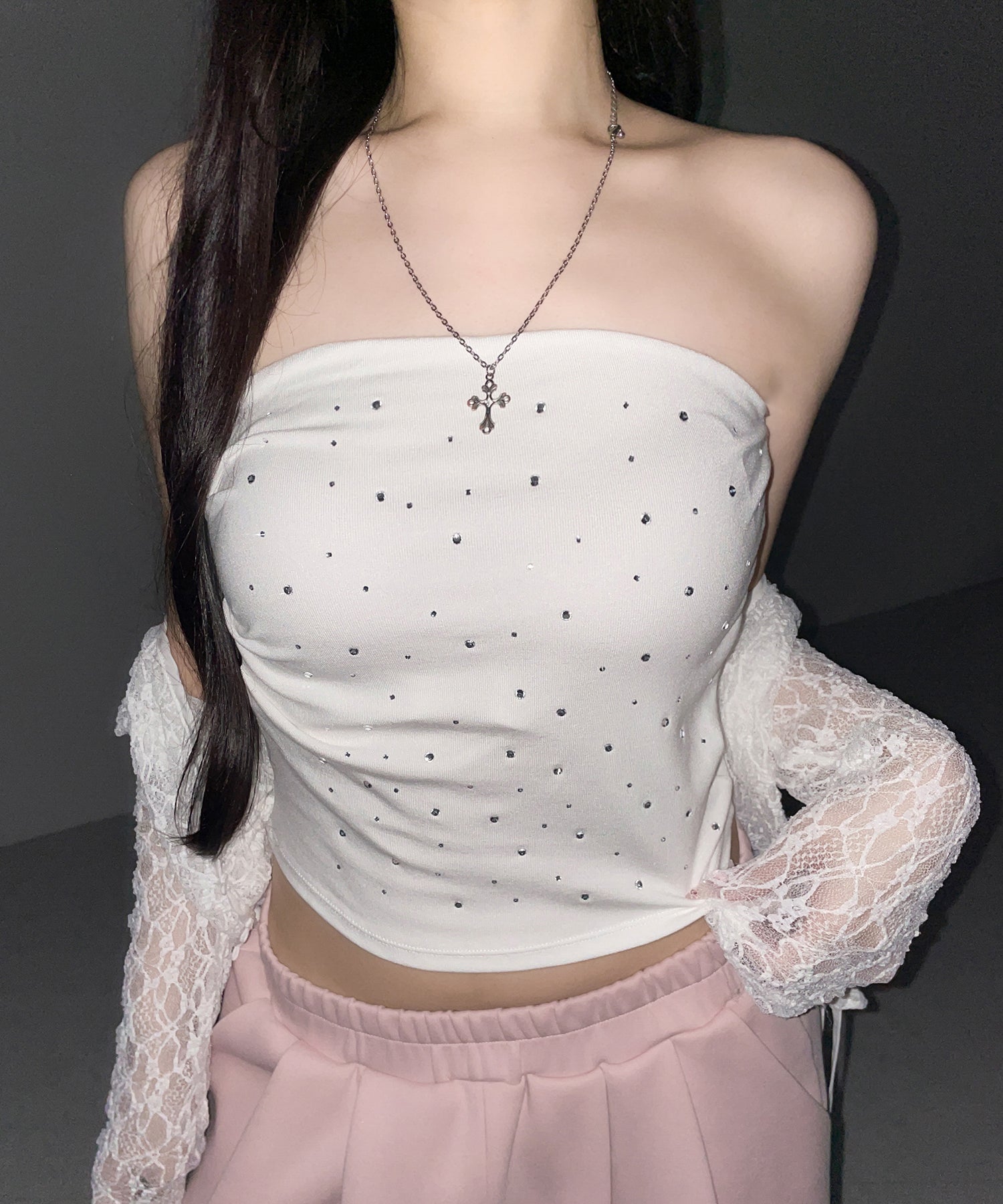 ラインストーンスリムフィットベアトップ / Rhinestone slim fit bare top