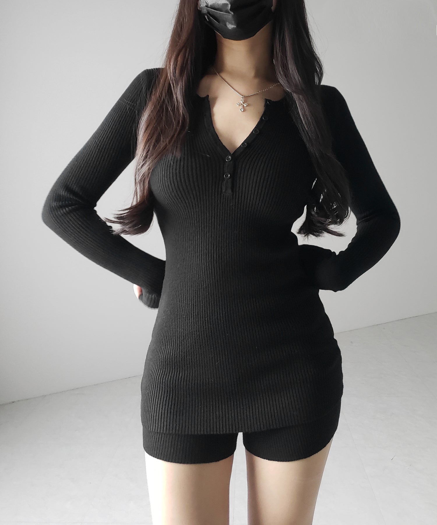 【 セットアップ 】ヘンリーネックスリムリブニットトップス&ニットショートパンツ SET / henley neck slim rib knit tops & knit short pants SET