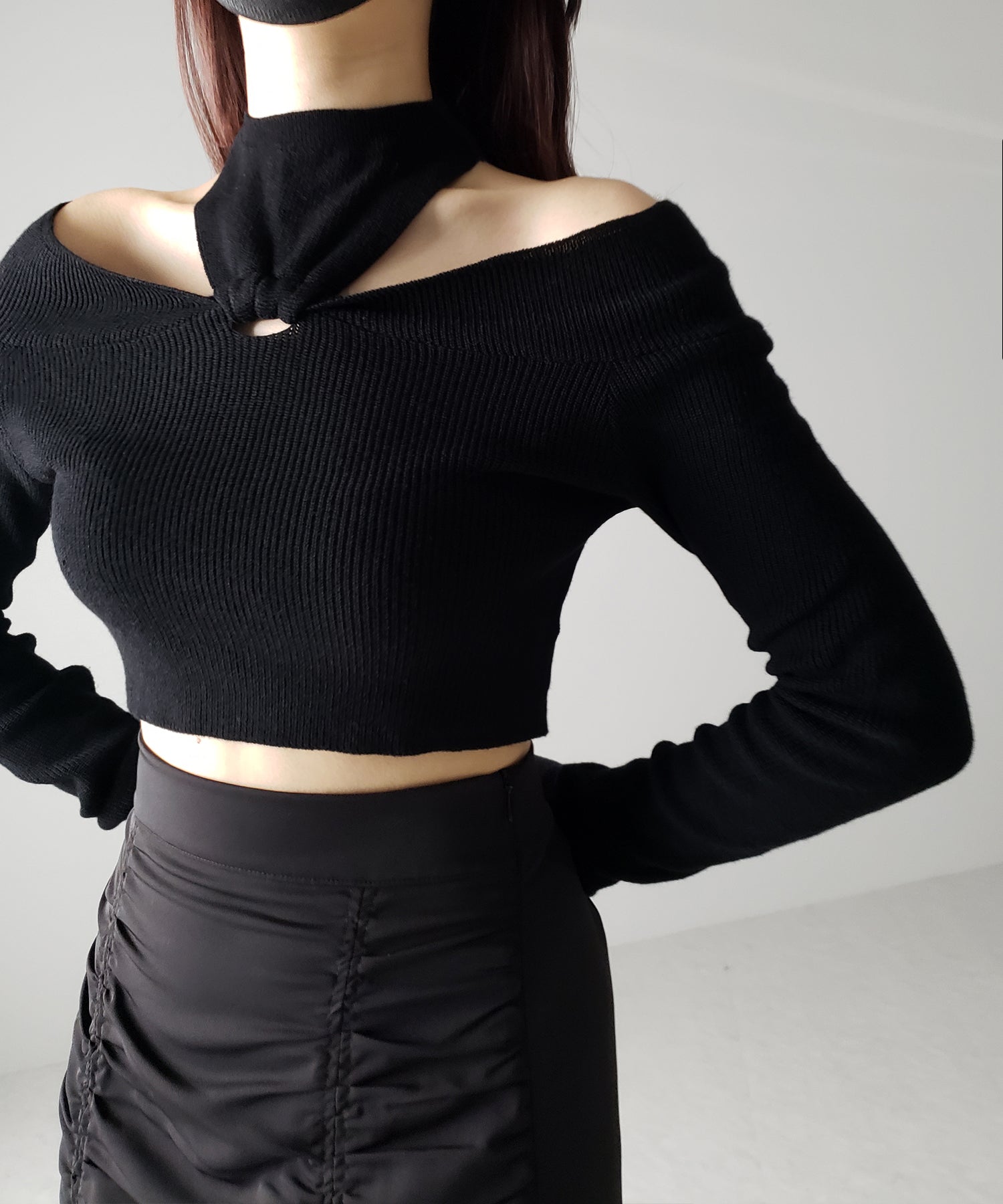 【 3 color 】カットアウトオフショルショートリブニット