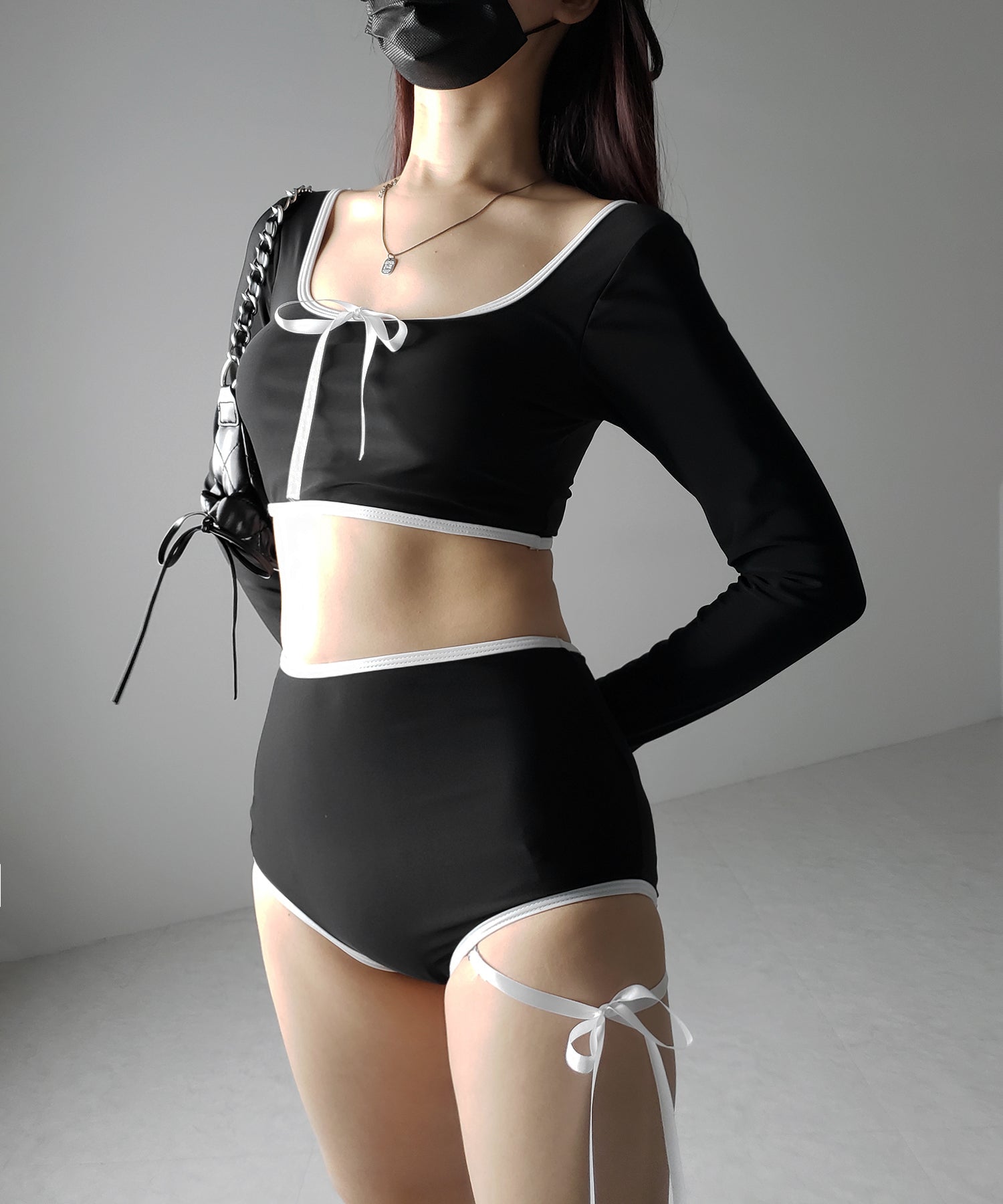 【 レディース水着/2点セット 】フロントリボンモノトーンハイウエストビキニ / front ribbon monotone high waist bikini