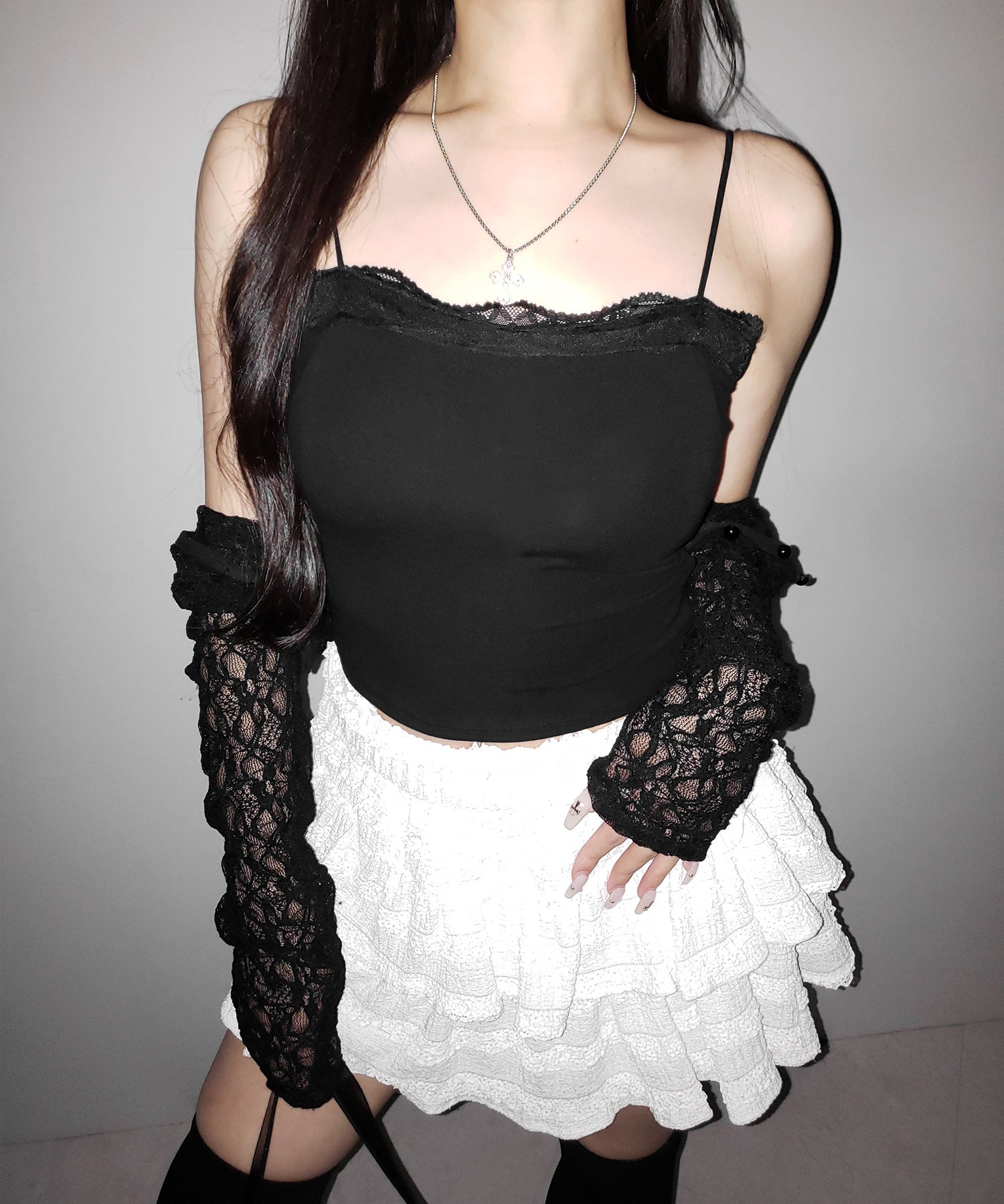 【 3color 】レース切替スクエアクロップドキャミソール / Lace switched square cropped camisole