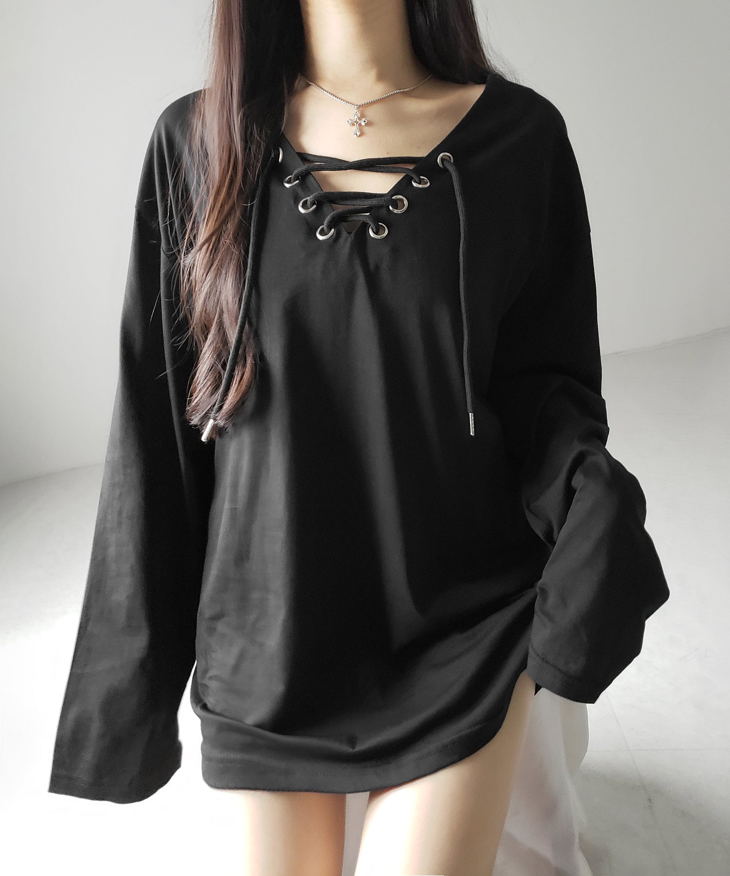【 2color 】レースアップルーズシルエット長袖ビッグTシャツ / laceup loose silhouette long sleeve big T-shirt