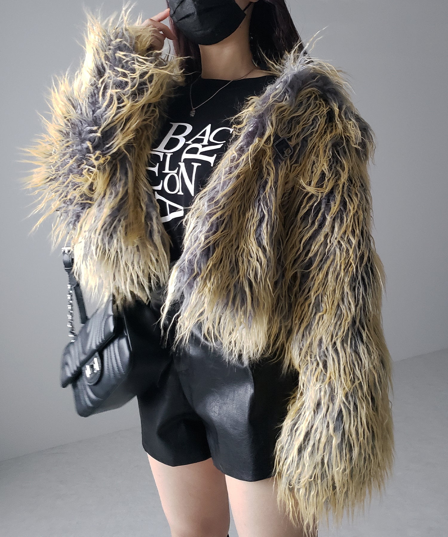 【 2color 】グラデーションシャギーファーモンスターボリュームコート/ gradation shaggy fur monster volume coat