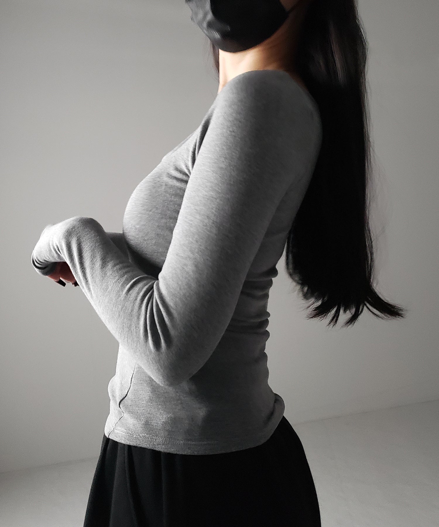 【 裏起毛 / カップ付き 】スクエアネックスリムカットソートップス