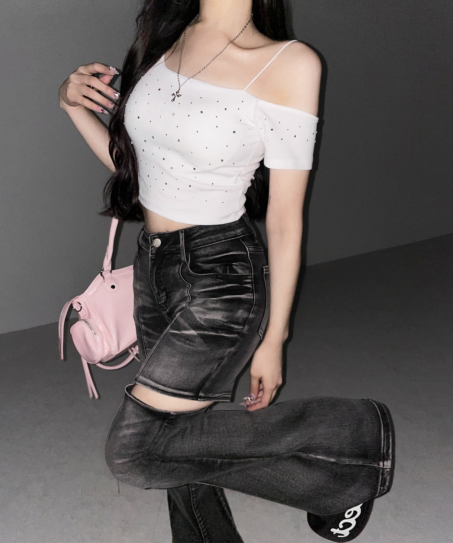 ラインストーンワンショルダーショートTシャツ / Rhine stone one shoulder short T-shirts