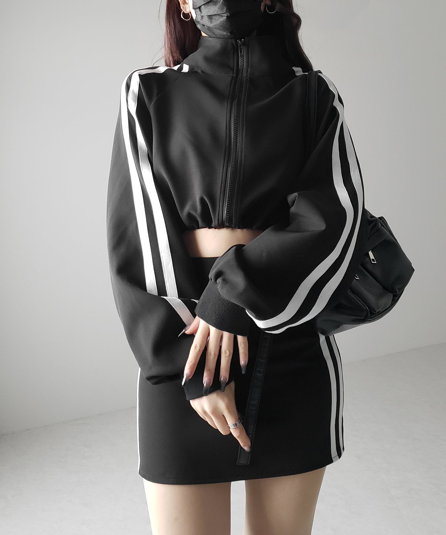 【 セットアップ着用可能 】サイドラインハイウエストミニスカート / sideline high waist mini skirt