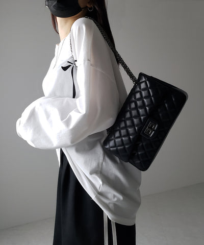 キルティングチェーンスクエアショルダーバッグ / quilting chain square shoulder bag