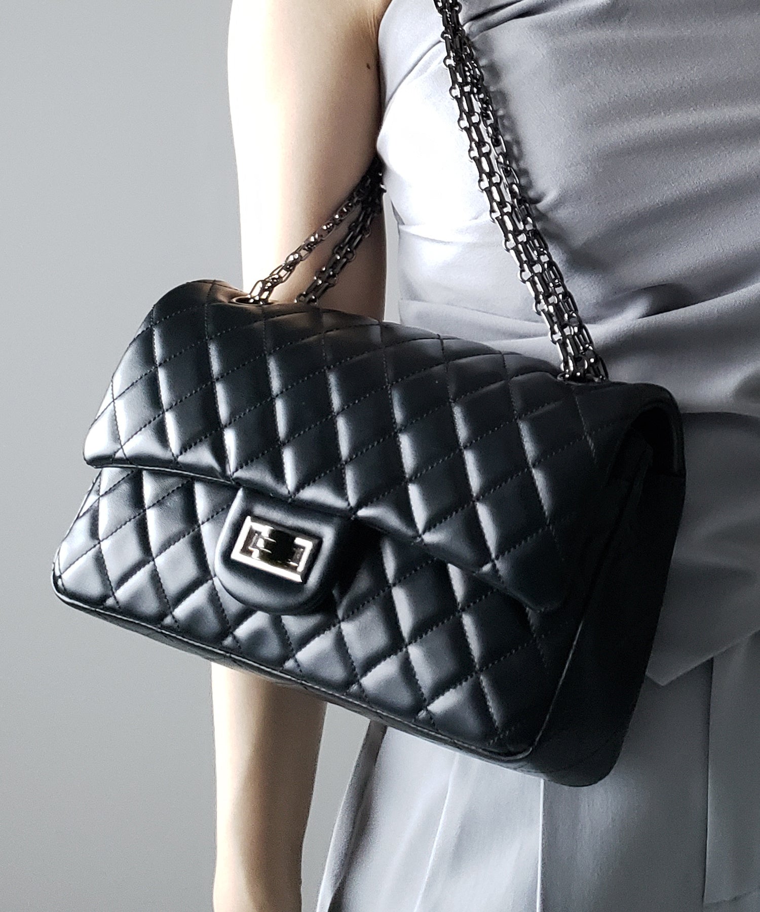 【 2color 】キルティングチェーンスクエアショルダーバッグ / quilting chain square shoulder bag