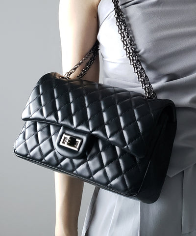 キルティングチェーンスクエアショルダーバッグ / quilting chain square shoulder bag