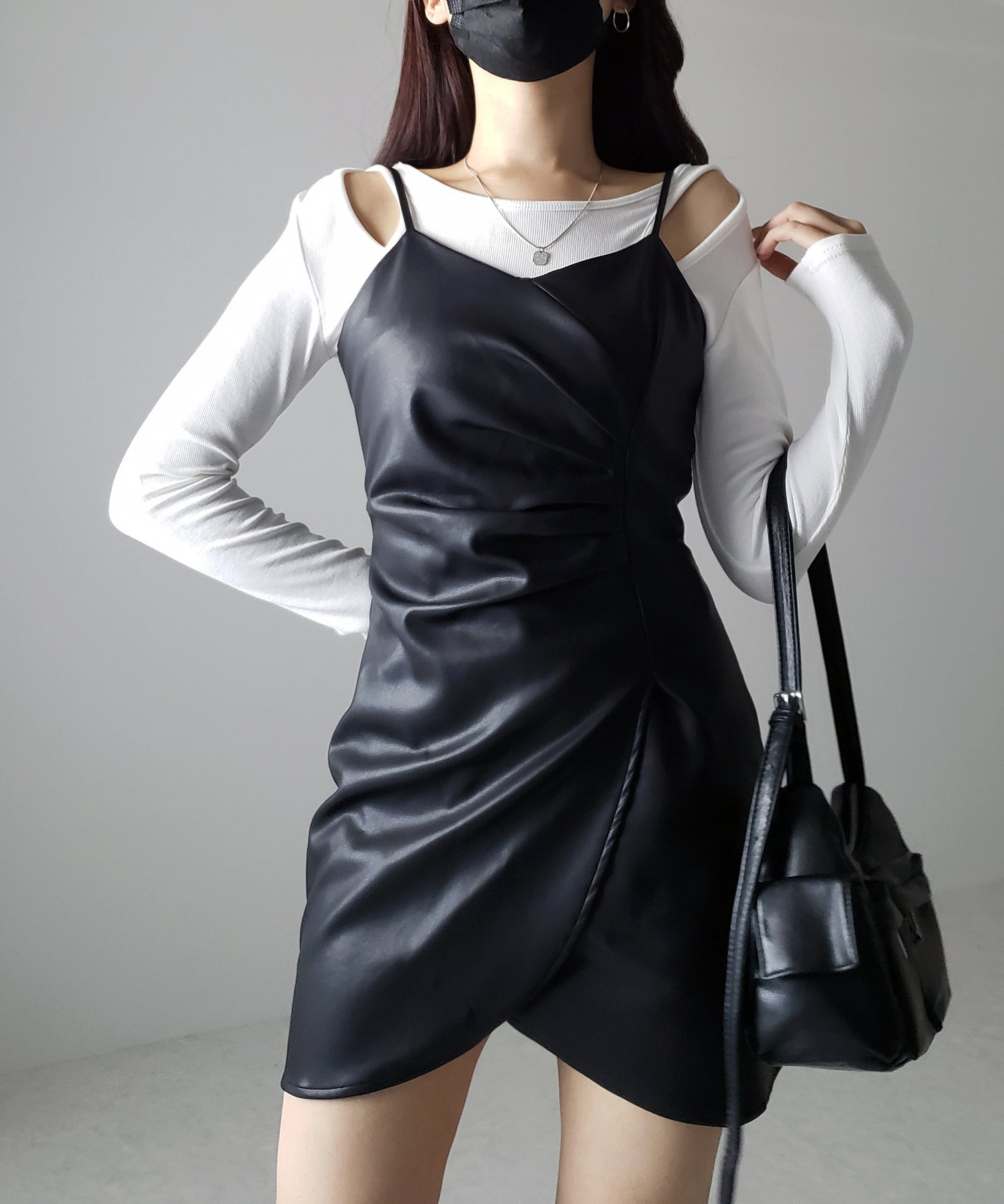 サイドタックフェイクレザーミニキャミワンピース / side tack fake leather mini cami onepiece