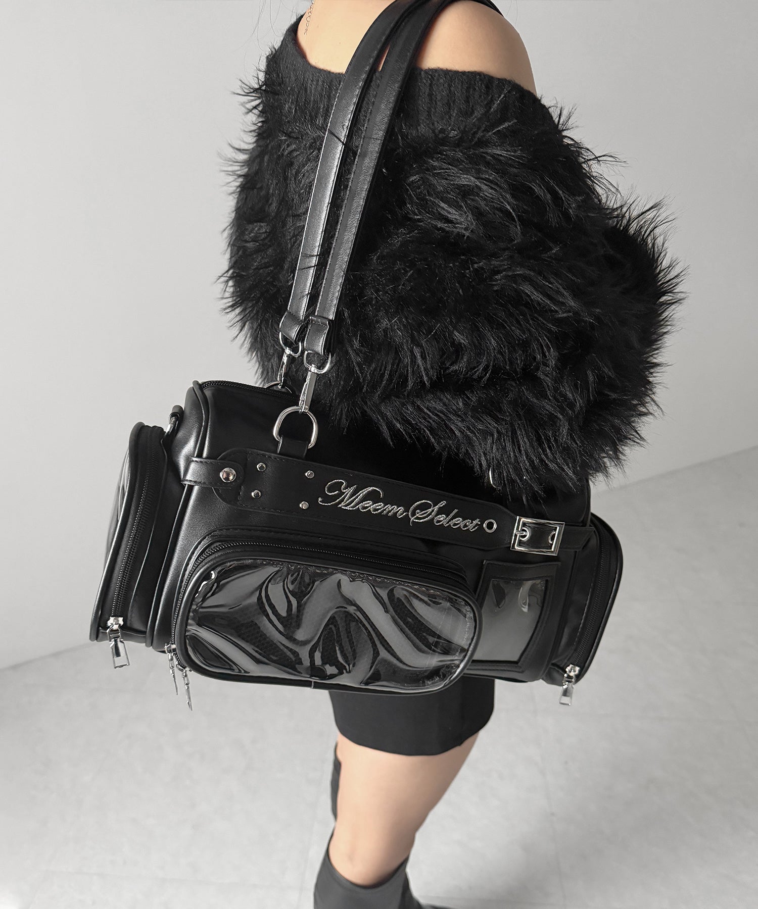 クリアポケット付きレタリング刺繍ショルダーバッグ / clear pocket lettering embroidery shoulder bag