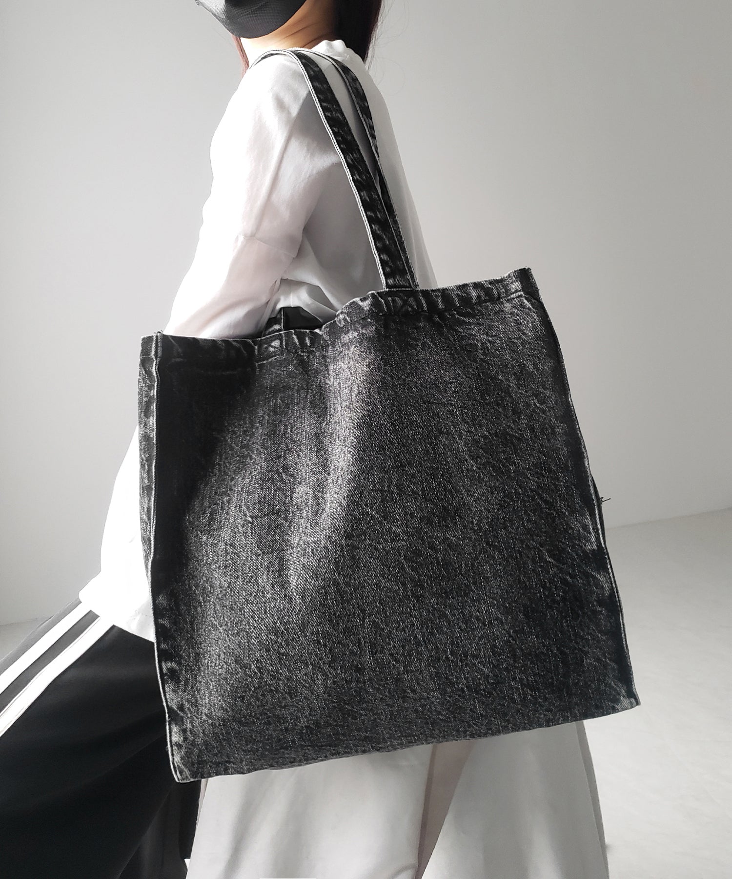 【 2color 】ヴィンテージケミカルブリーチビッグスクエアデニムトートバッグ / vintage chemical bleach big square denim tote bag