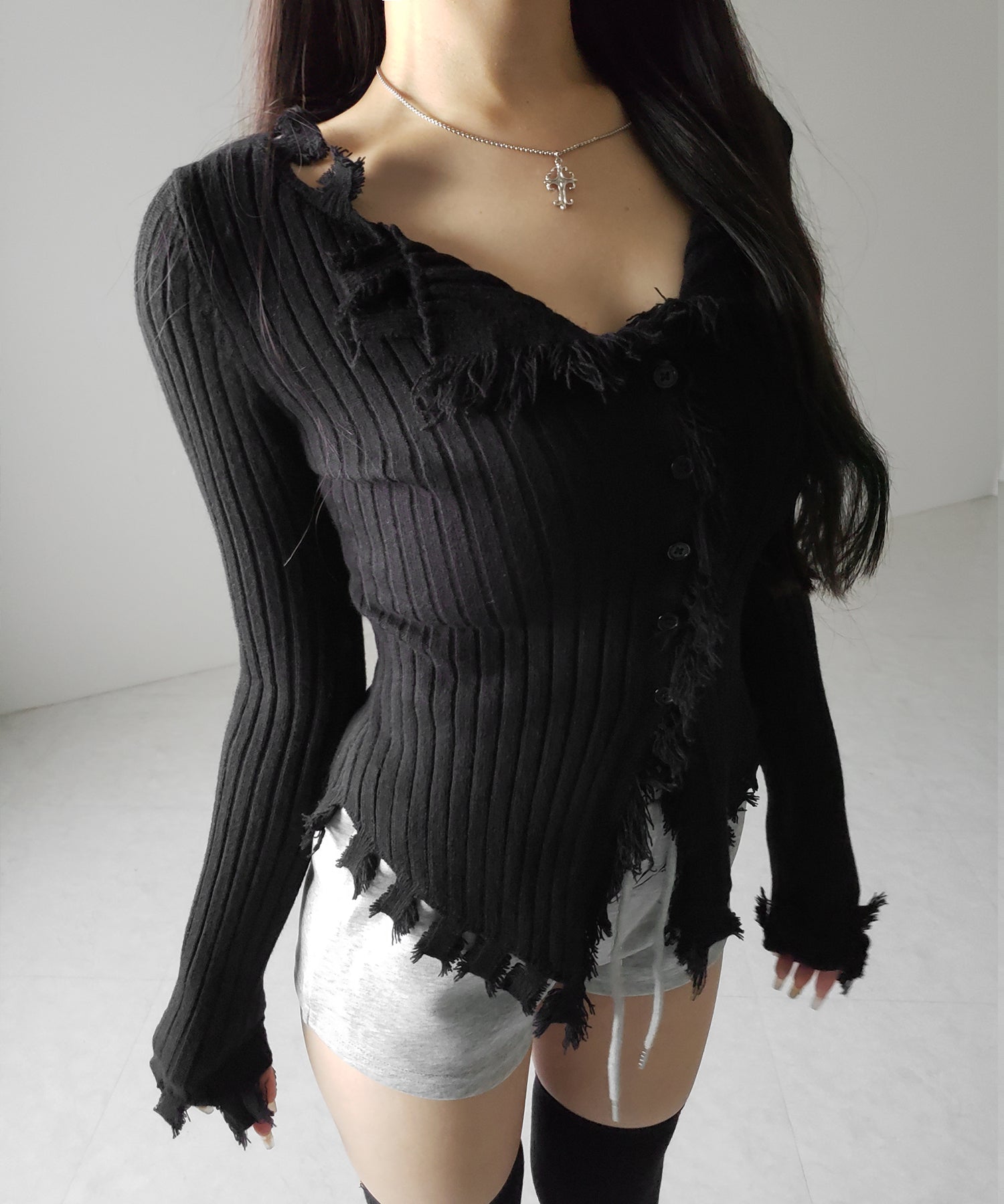 ダメージフリンジリブニットスリムカーディガン / damage fringe rib knit slim cardigan