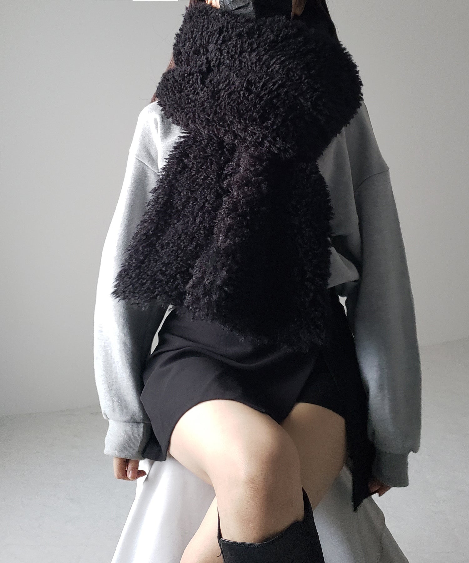 ボリュームフラッフィーシャギーボアマフラー / volume fluffy shaggy boa muffler