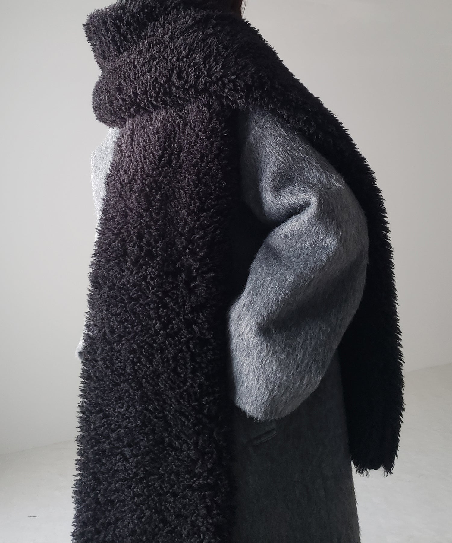 ボリュームフラッフィーシャギーボアマフラー / volume fluffy shaggy boa muffler