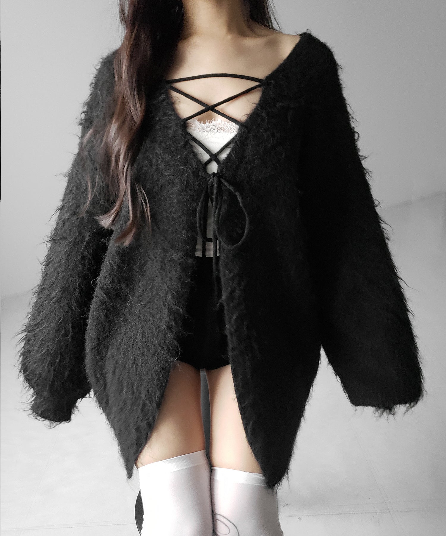 レースアップリボンオーバーシャギーニットカーディガン / lace up ribbon over shaggy knit cardigan