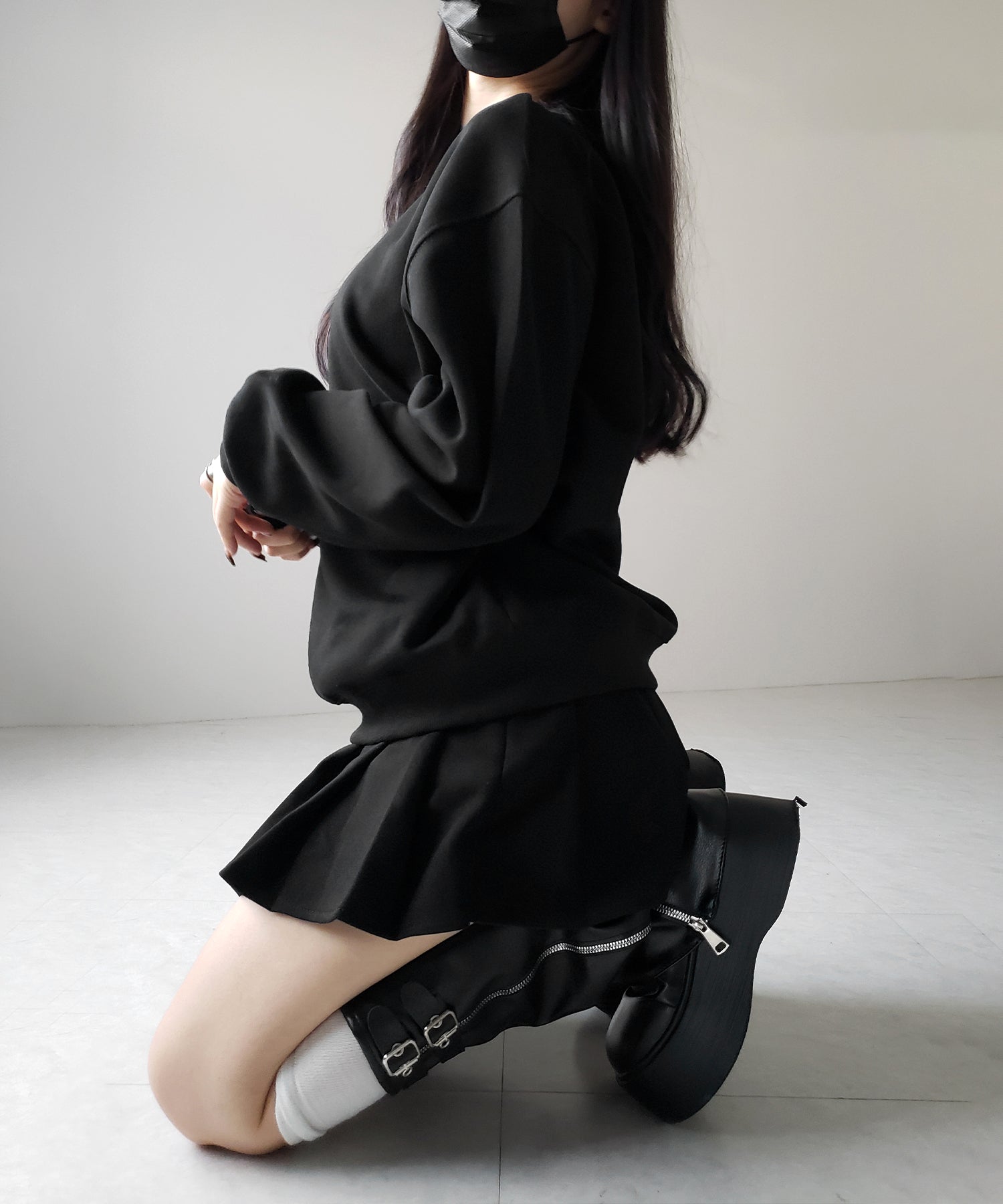 【 セットアップ 】オーバースウェットトップス + プリーツミニスカート SET / oversweat tops + pleated mini skirt SET