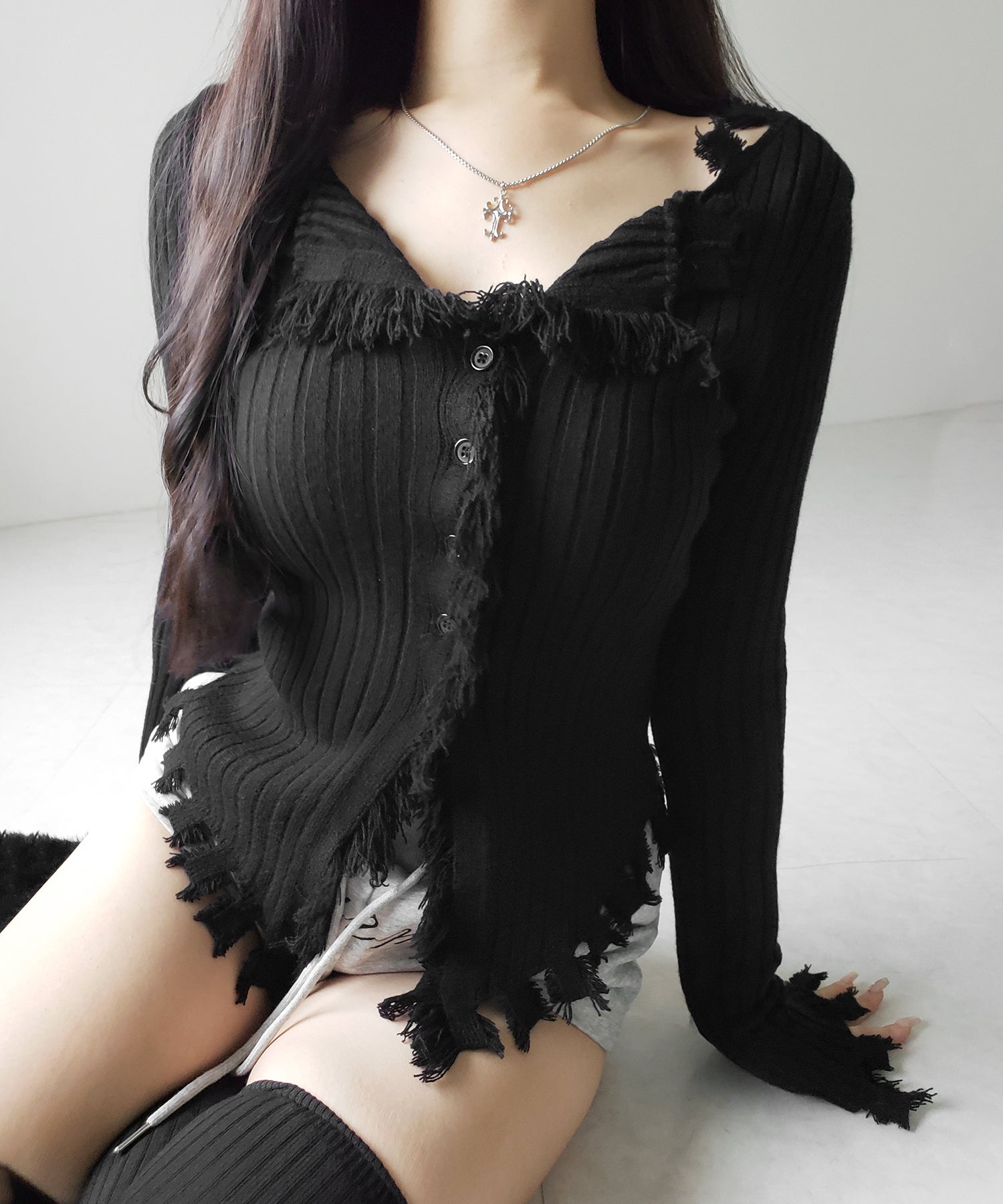 ダメージフリンジリブニットスリムカーディガン / damage fringe rib knit slim cardigan