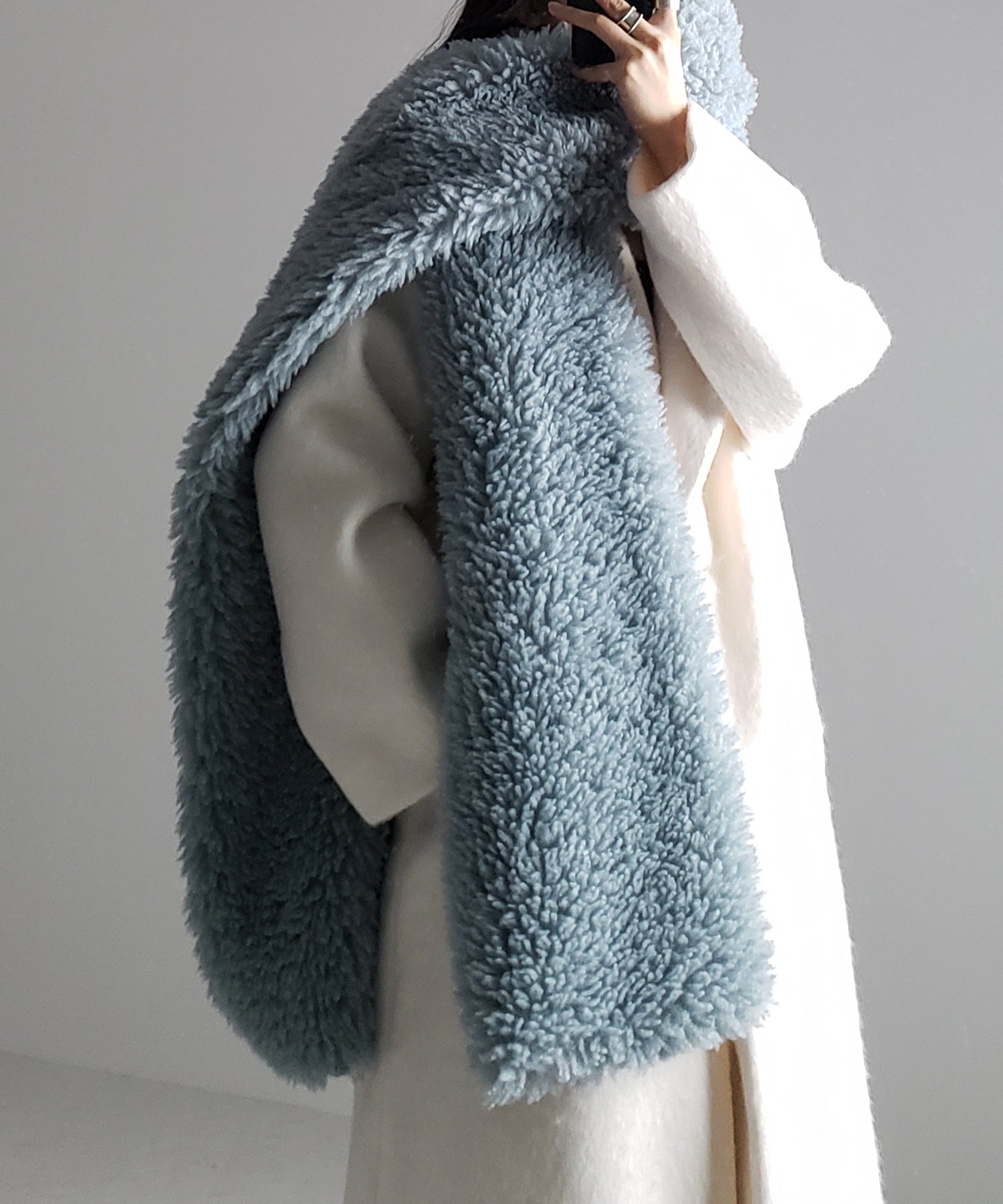 ボリュームフラッフィーシャギーボアマフラー / volume fluffy shaggy boa muffler
