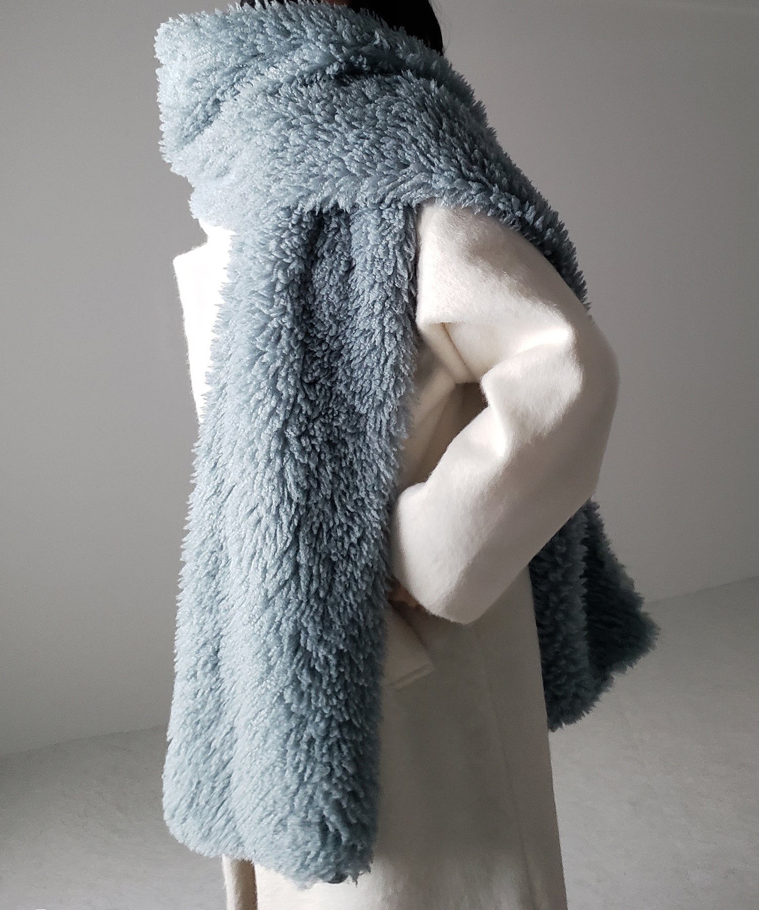 ボリュームフラッフィーシャギーボアマフラー / volume fluffy shaggy boa muffler