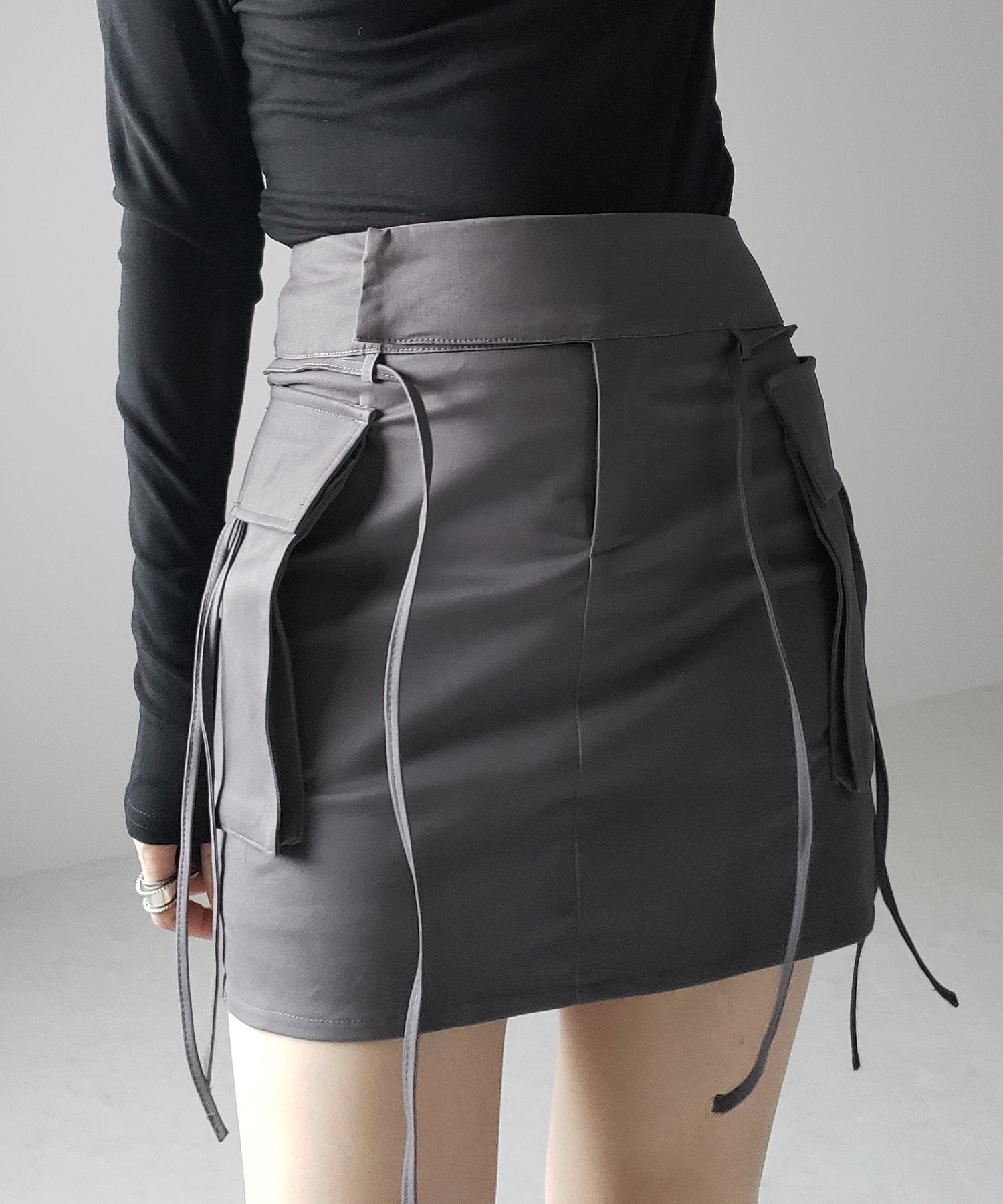 【 2WAY 】3ストラップリボンカーゴミニスカート / three strap ribbon cargo mini skirt
