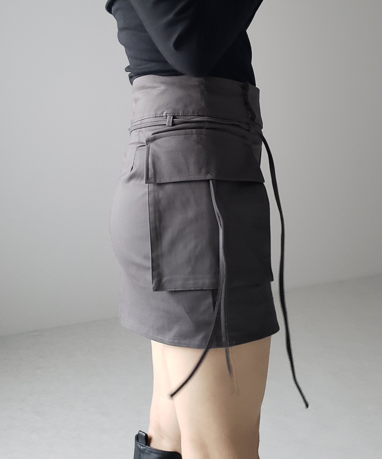 【 2WAY 】3ストラップリボンカーゴミニスカート / three strap ribbon cargo mini skirt