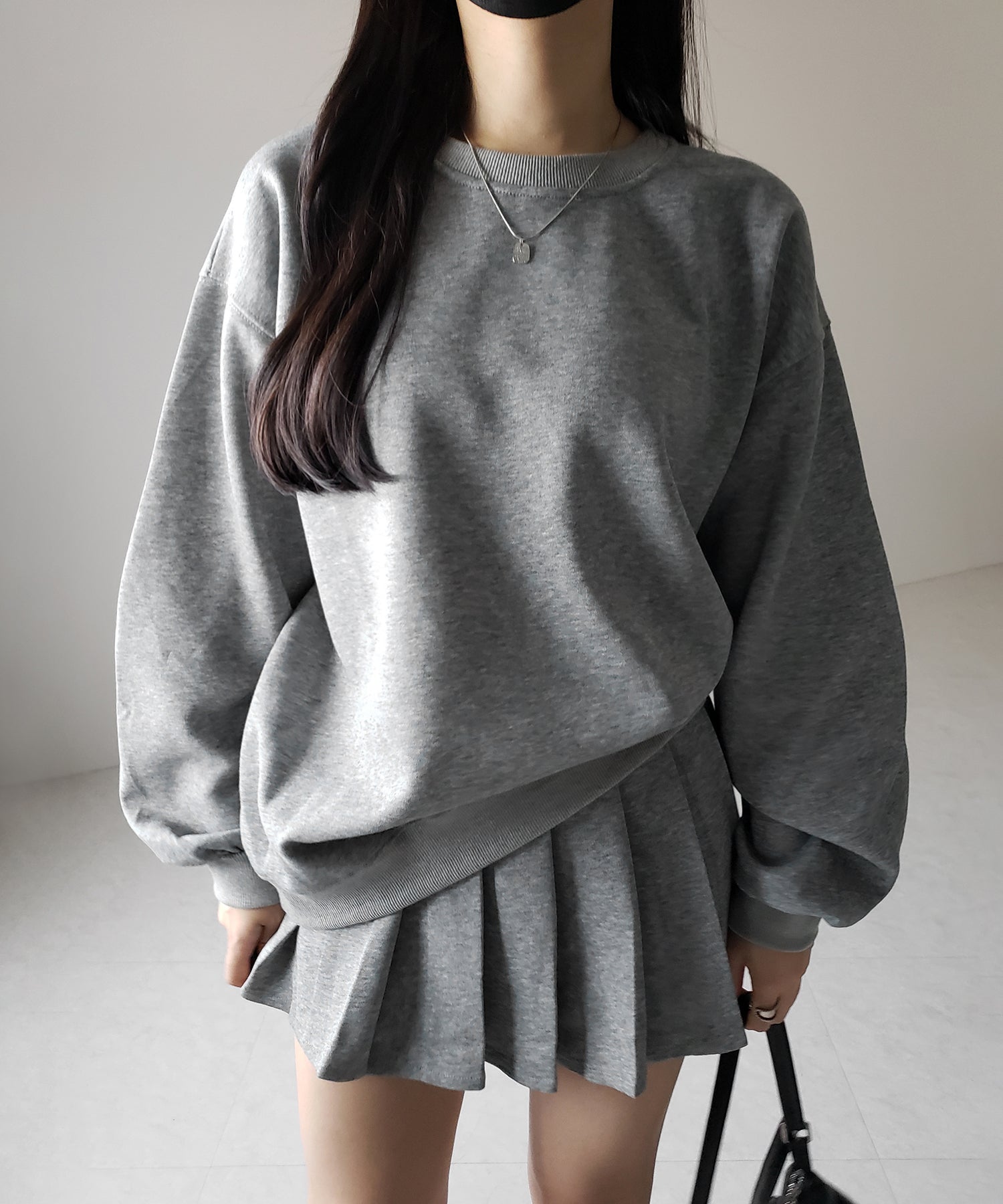 【 セットアップ 】オーバースウェットトップス + プリーツミニスカート SET / oversweat tops + pleated mini skirt SET