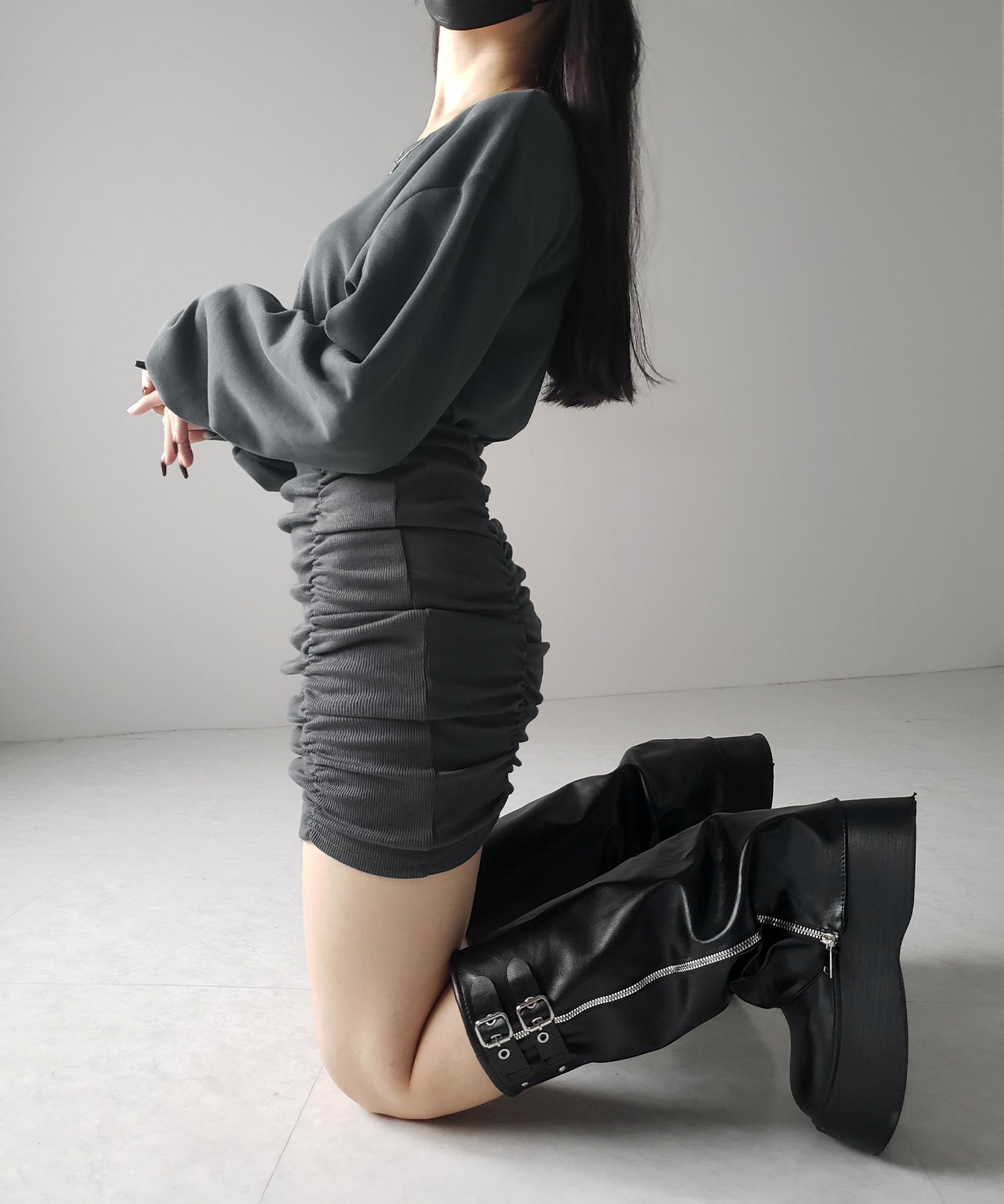 裏毛シャーリングスウェットミニワンピース / urake shirring sweat mini one piece