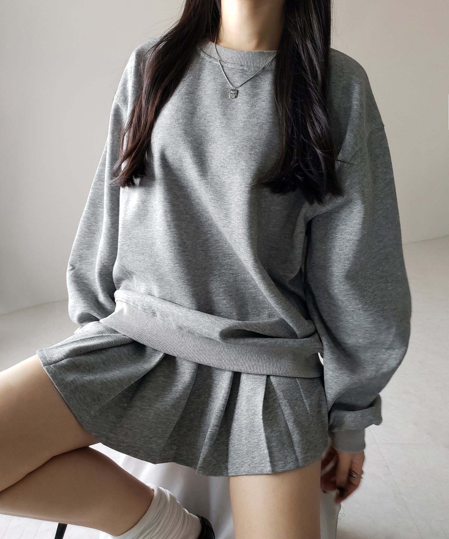 【 セットアップ 】オーバースウェットトップス + プリーツミニスカート SET / oversweat tops + pleated mini skirt SET