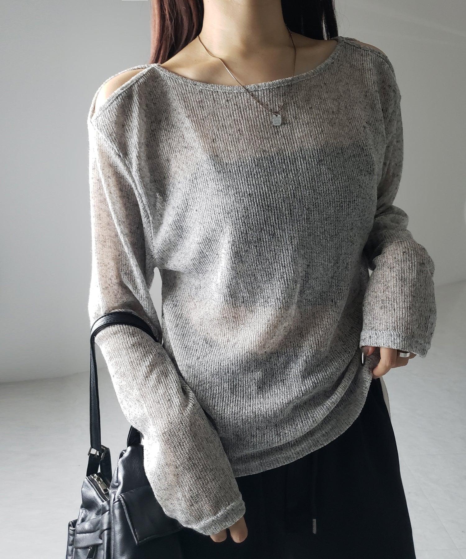 【 3color 】カットアウトショルダールーズシアートップス / cutout shoulder loose sheer tops