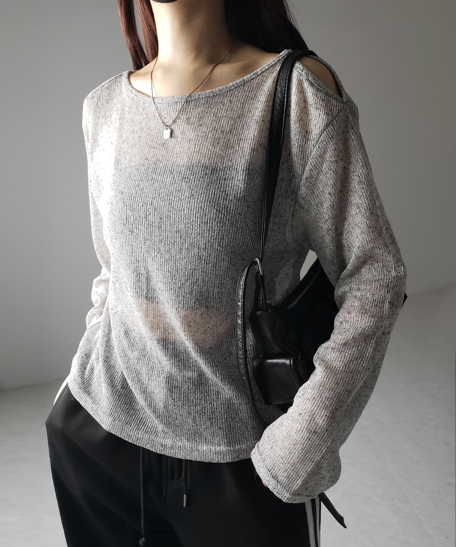 【 3color 】カットアウトショルダールーズシアートップス / cutout shoulder loose sheer tops