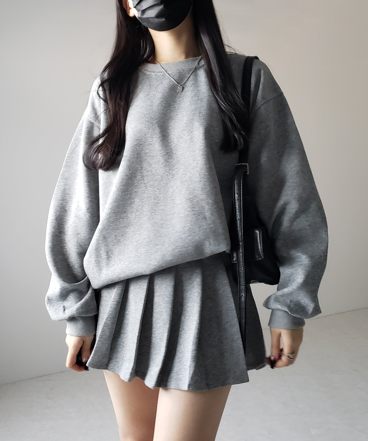 【 セットアップ 】オーバースウェットトップス + プリーツミニスカート SET / oversweat tops + pleated mini skirt SET