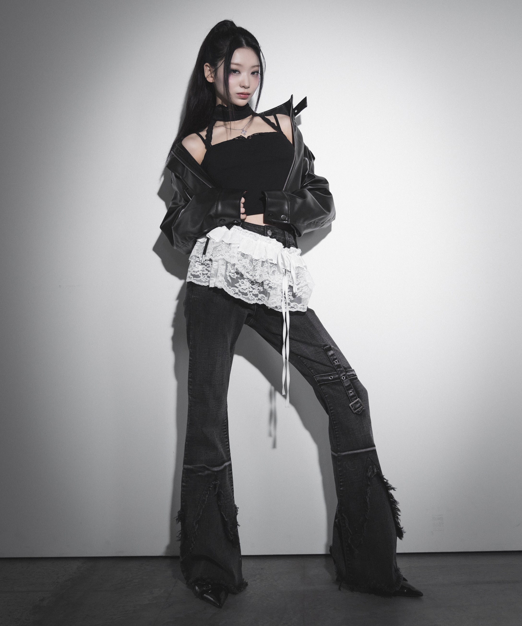 クロスデザインヴィンテージライクフリンジストレッチフレアデニム / cross design vintage-like fringe stretch flare denim