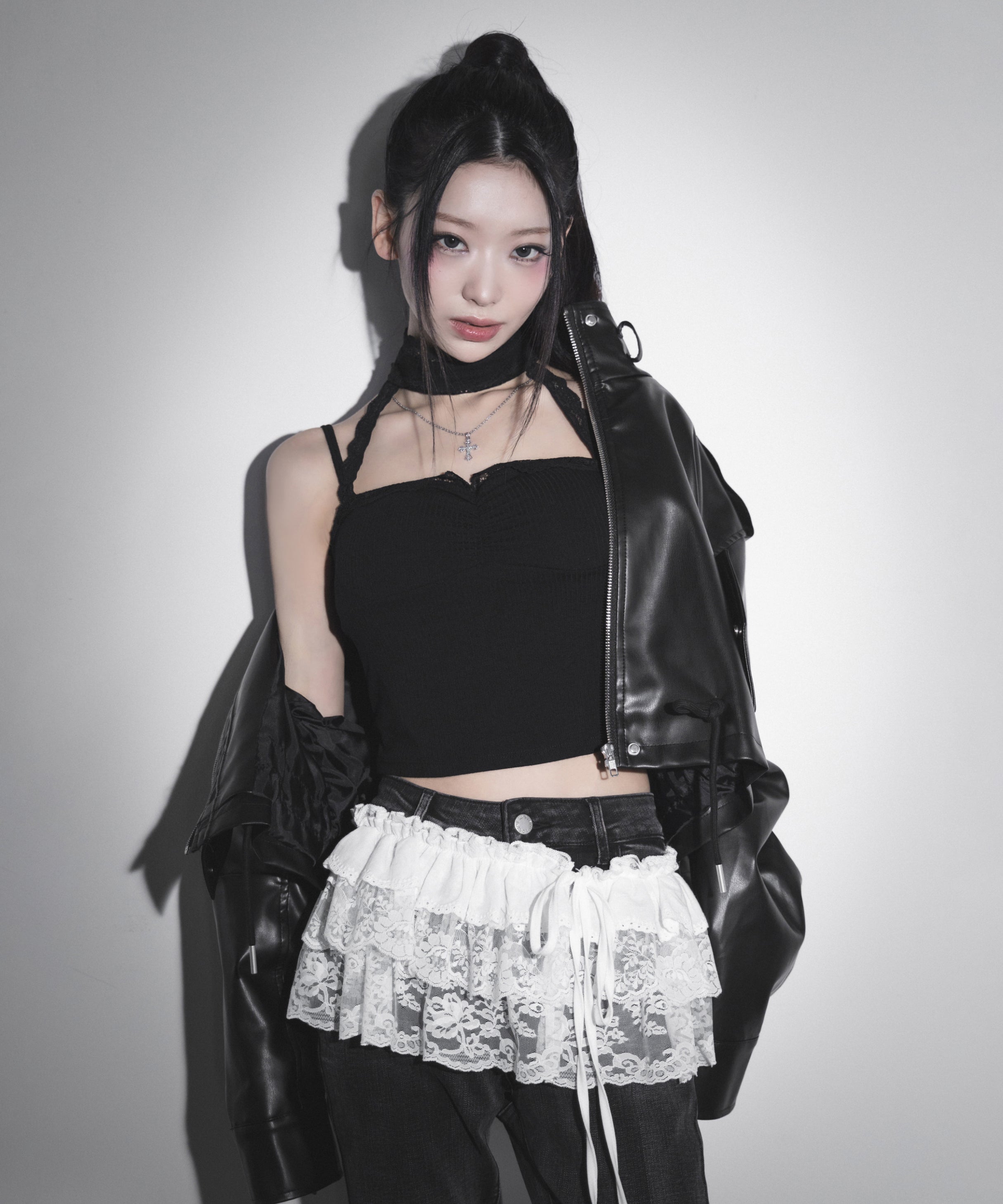 【 2color 】ストラップリボンレースフリルミニ巻きスカート / strap ribbon lace frill mini wrap skirt