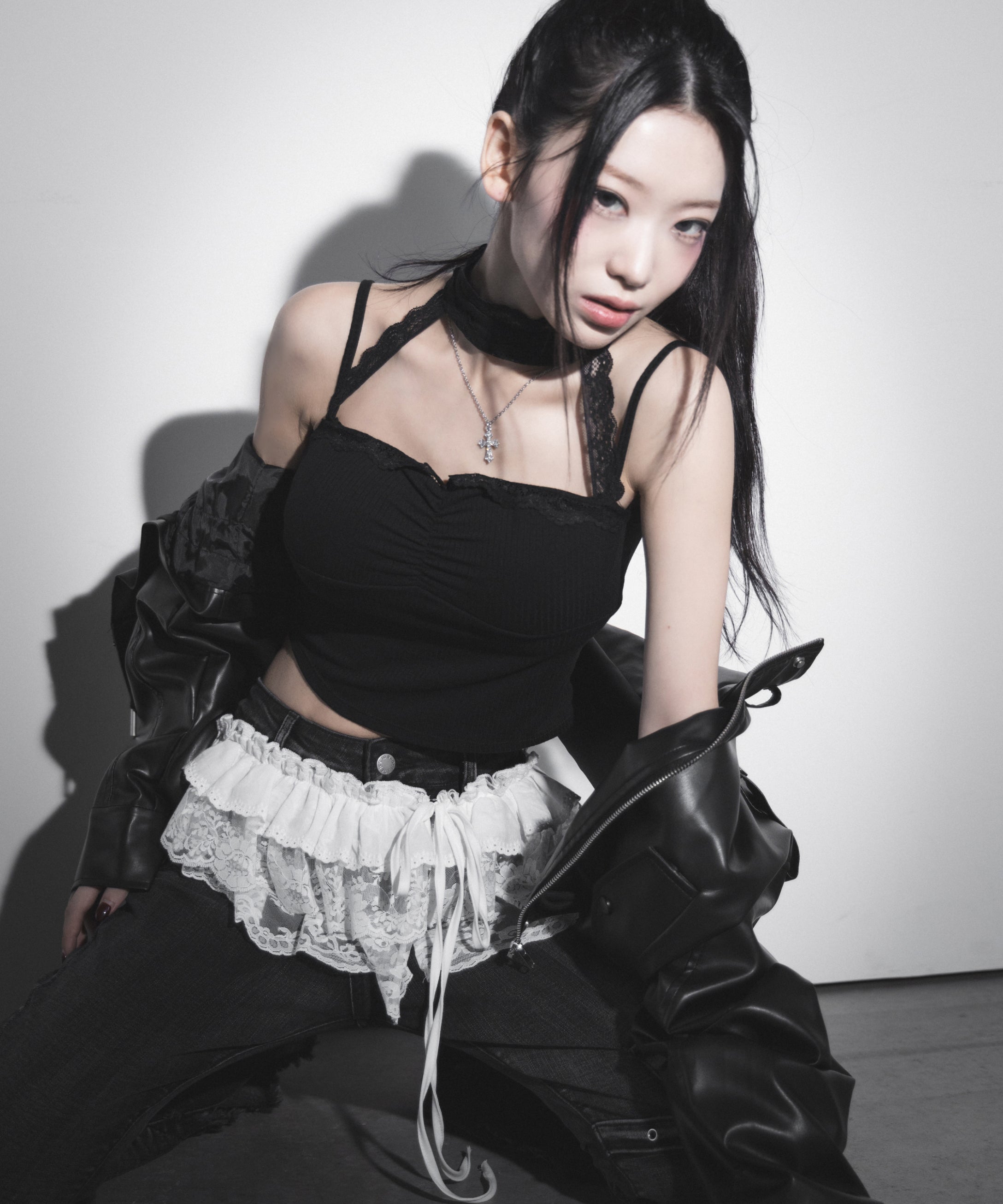 【 2color 】ストラップリボンレースフリルミニ巻きスカート / strap ribbon lace frill mini wrap skirt