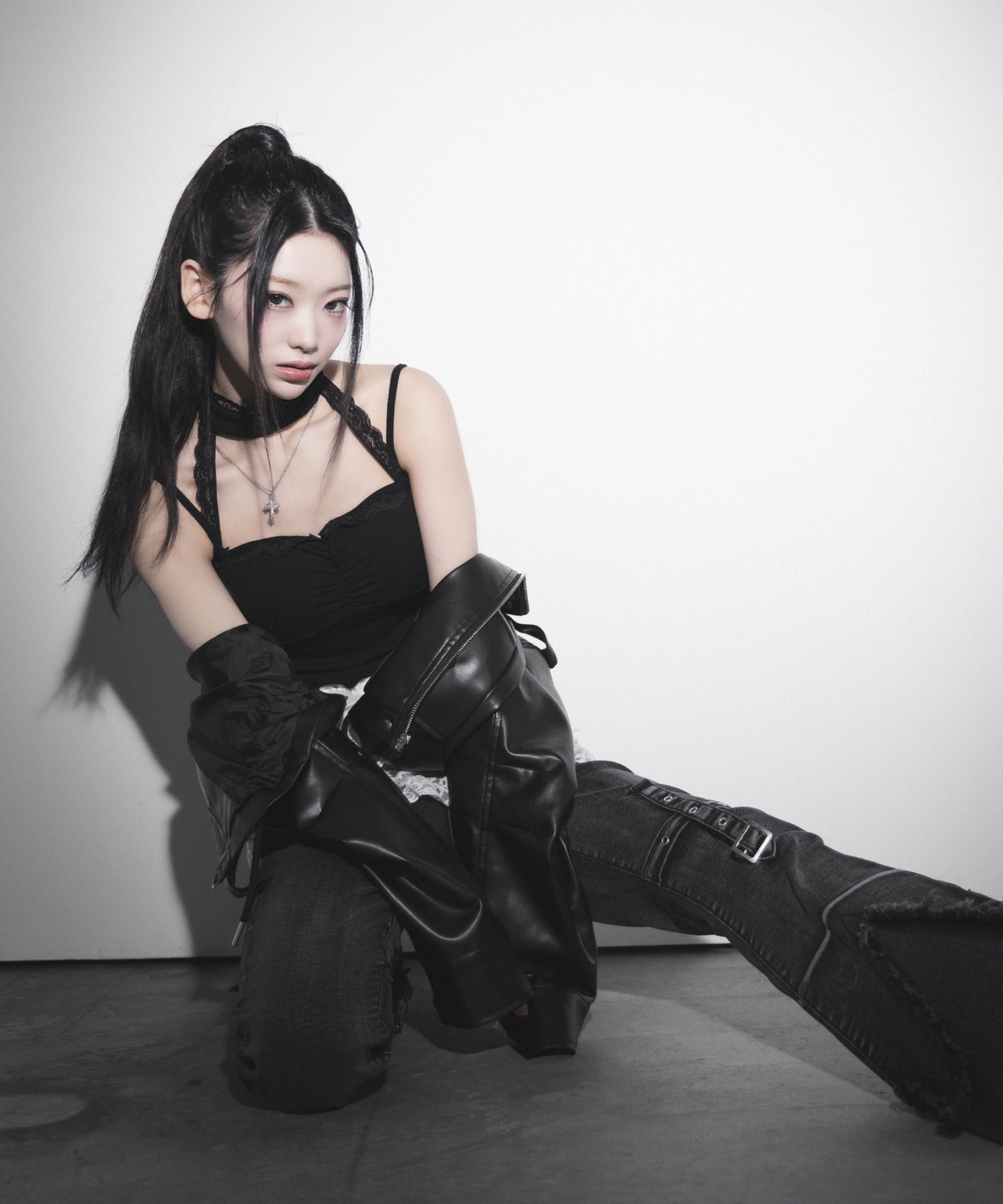 クロスデザインヴィンテージライクフリンジストレッチフレアデニム / cross design vintage-like fringe stretch flare denim