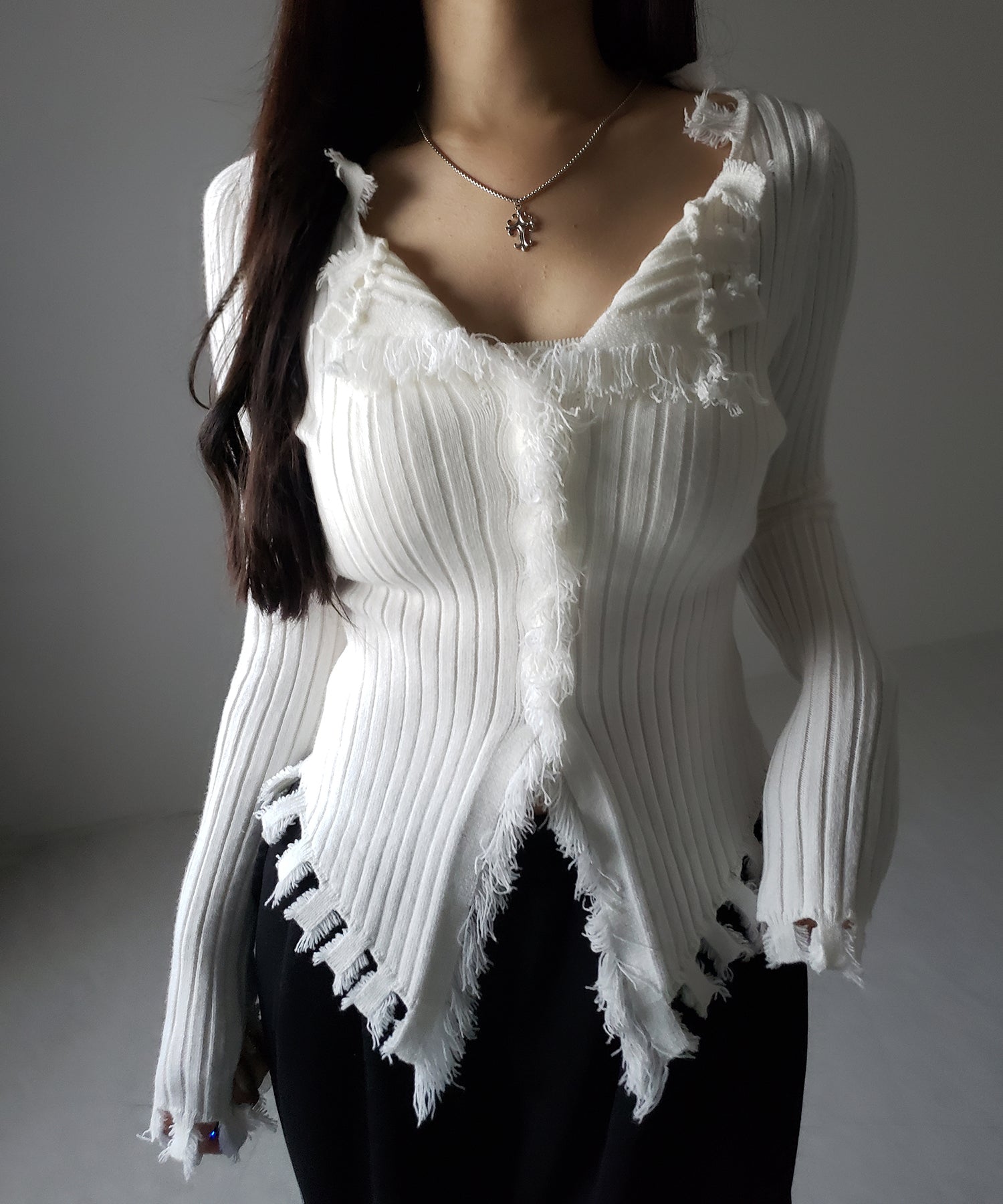 ダメージフリンジリブニットスリムカーディガン / damage fringe rib knit slim cardigan