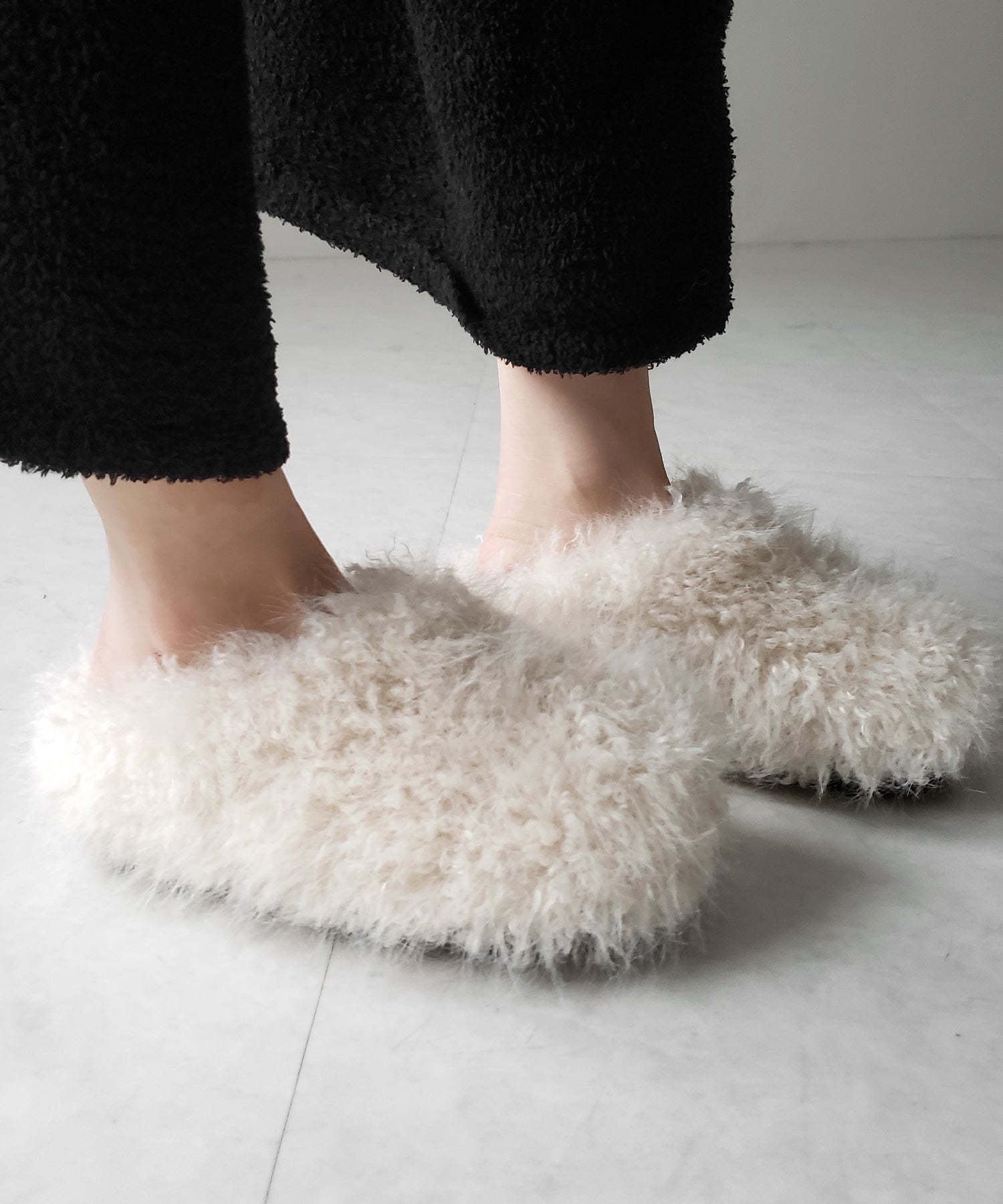クリンクルフェイクファールームシューズ / crinkle fake fur room shoes