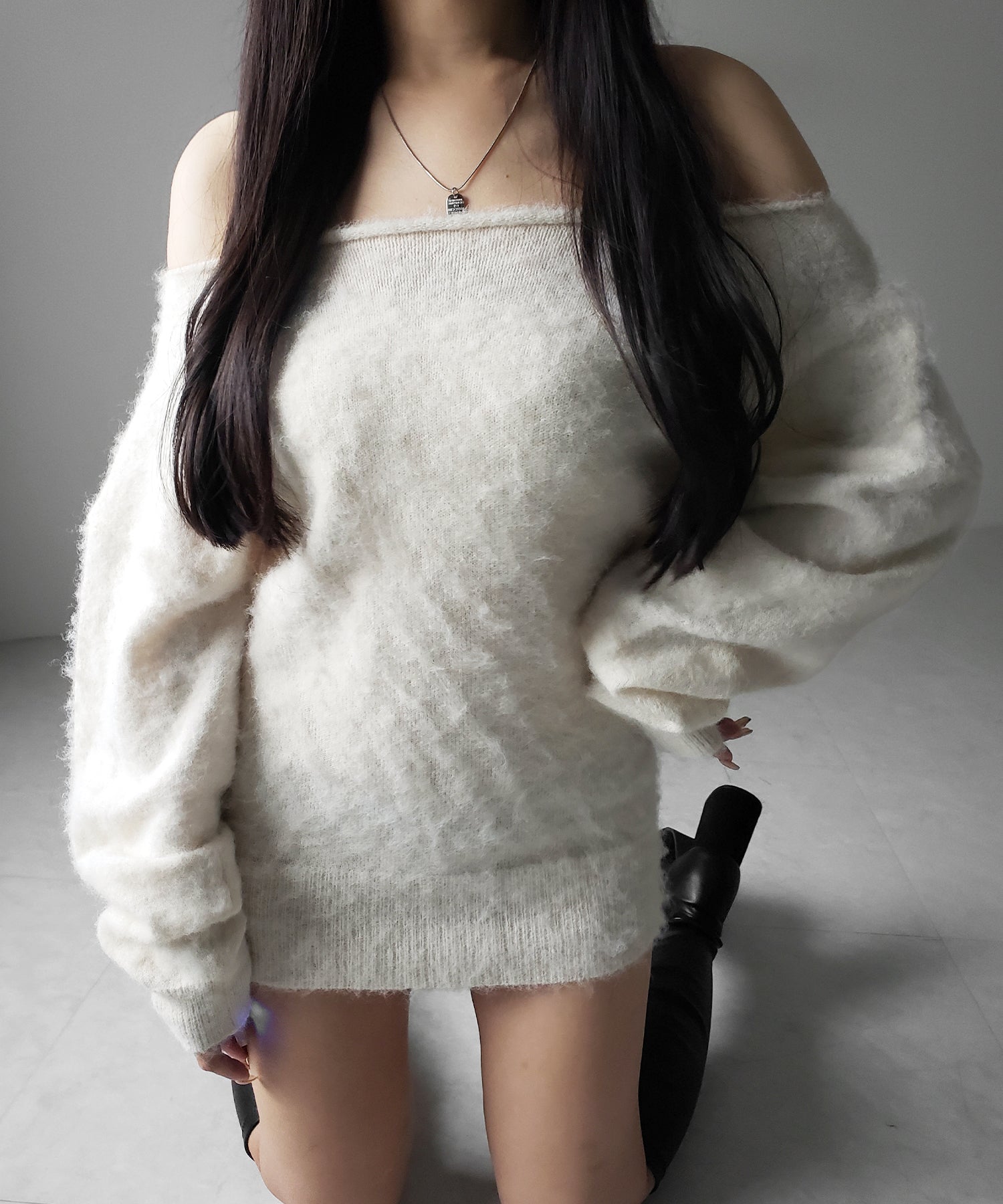 オフショルダーレディニットミニワンピース / off shoulder lady knit mini onepiece