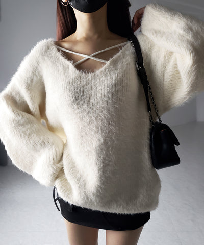 クロスストラップカットアウトルーズシャギーニット