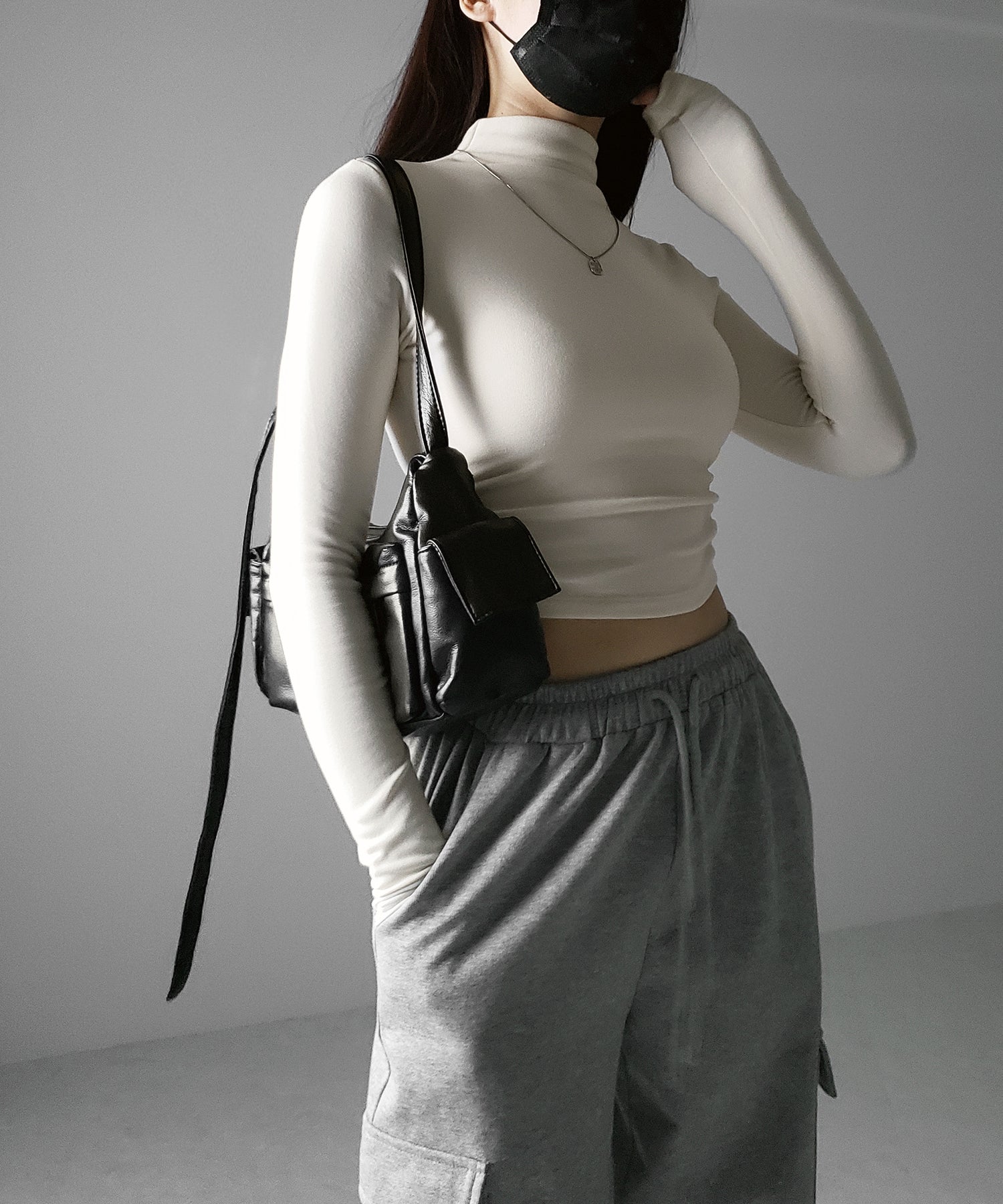 【 カップ付き / 裏起毛 】プチハイネックシャーリングショートカットソートップス