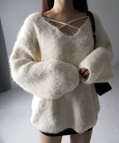 クロスストラップカットアウトルーズシャギーニット